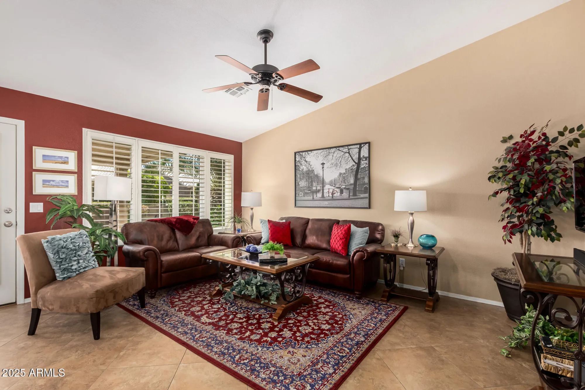 Property Slideshow image 5 of 50 | 1403 e las colinas dr, Chandler, AZ, 85249