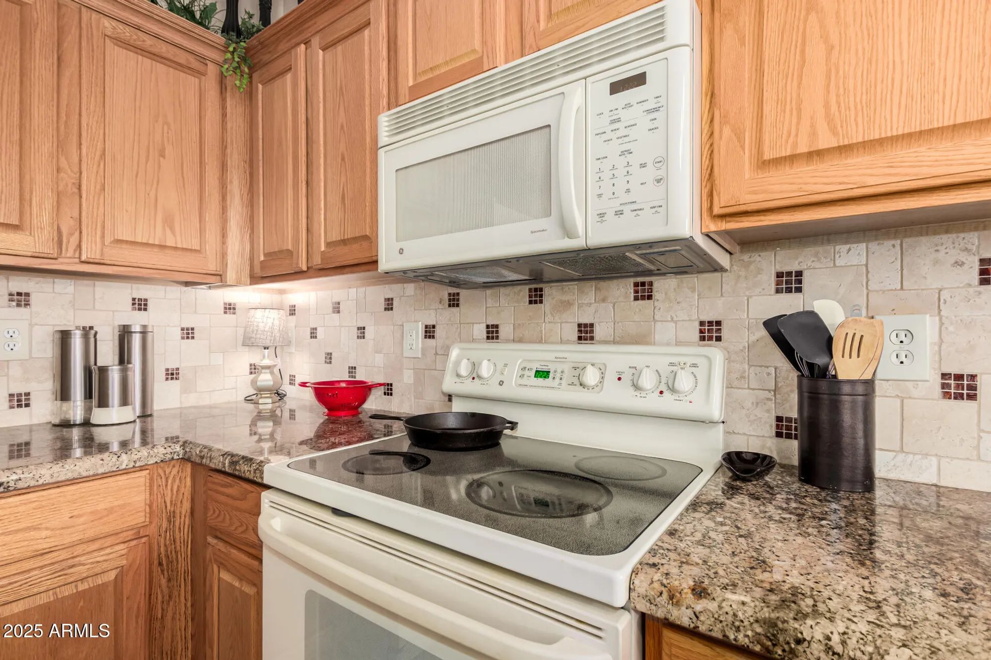 Property Slideshow image 11 of 50 | 1403 e las colinas dr, Chandler, AZ, 85249