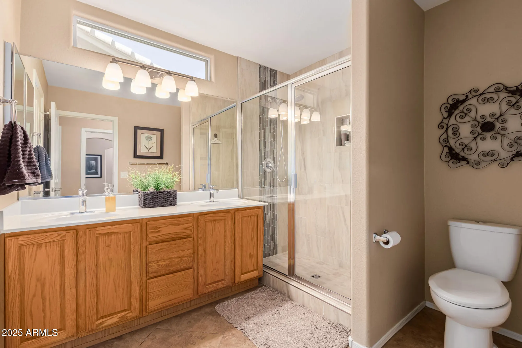 Property Slideshow image 16 of 50 | 1403 e las colinas dr, Chandler, AZ, 85249