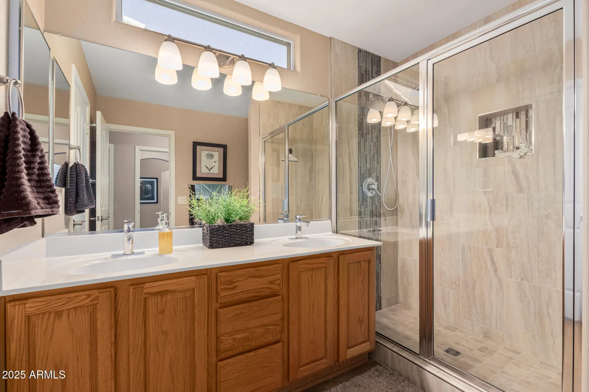 Property Slideshow image 17 of 50 | 1403 e las colinas dr, Chandler, AZ, 85249