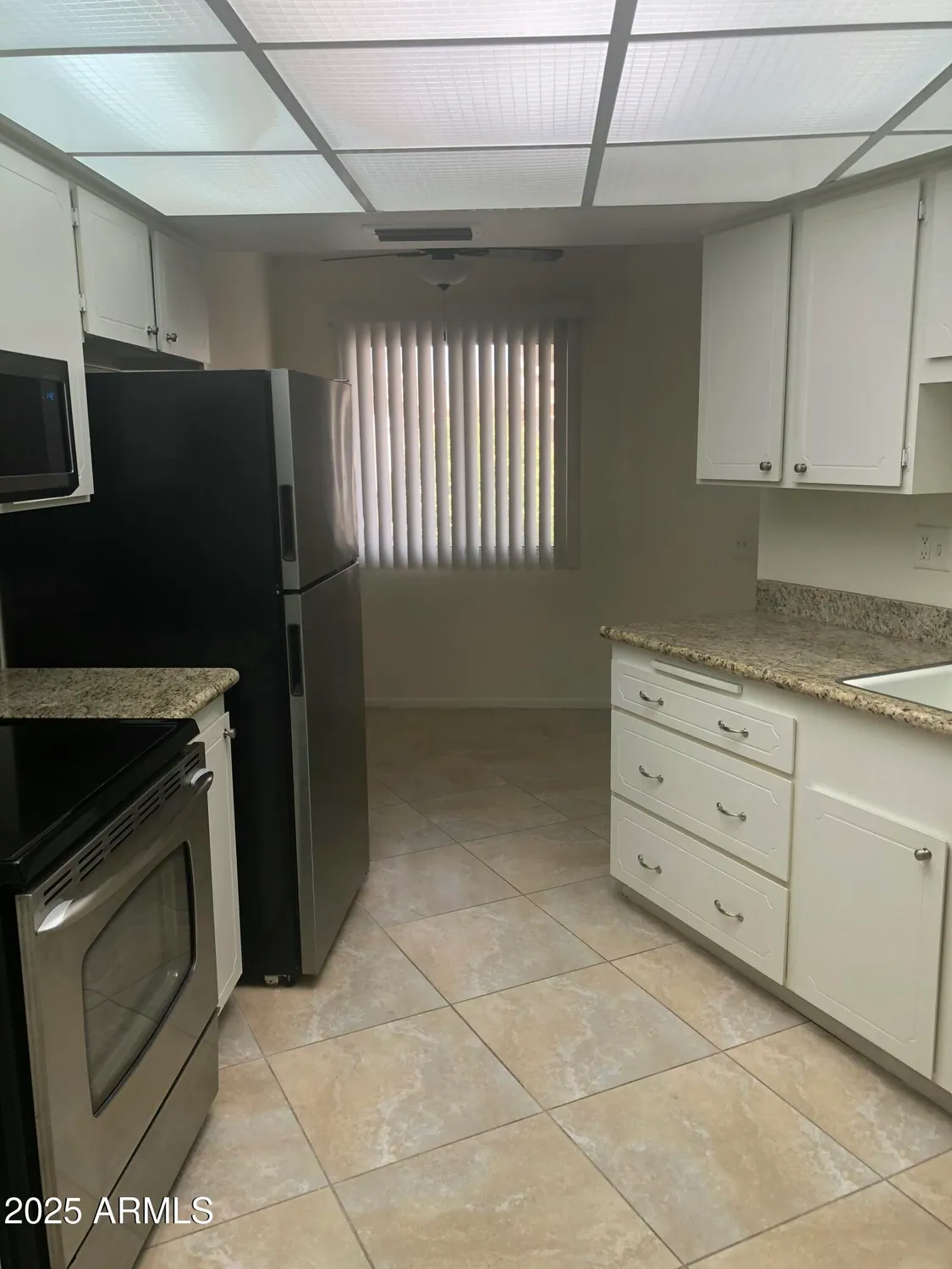 Property Slideshow image 5 of 21 | 19453 n star ridge dr, Sun City West, AZ, 85375