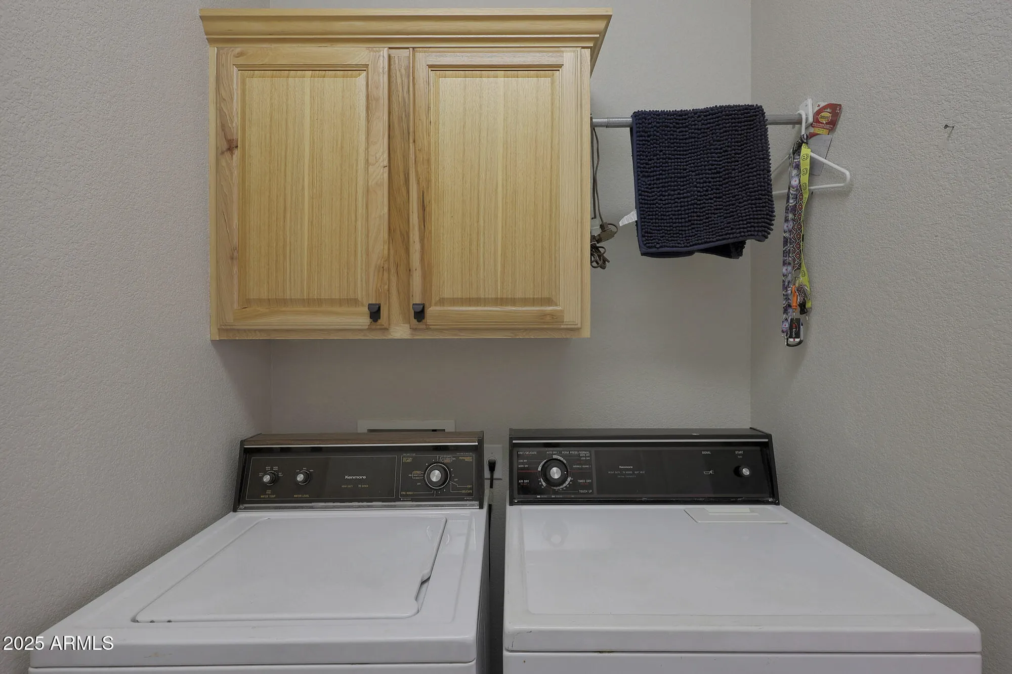 Property Slideshow image 33 of 53 | 2416 n snead dr, Mesa, AZ, 85215