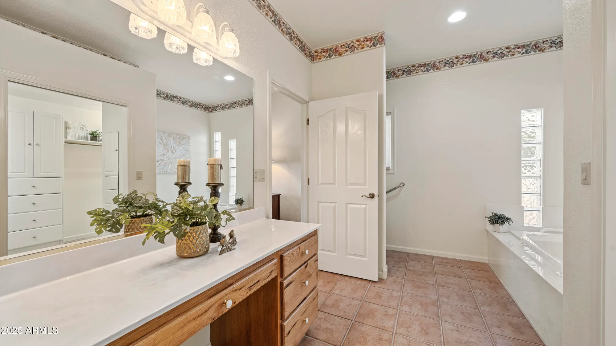 Property Slideshow image 32 of 56 | 3033 glenview dr, Sierra Vista, AZ, 85650