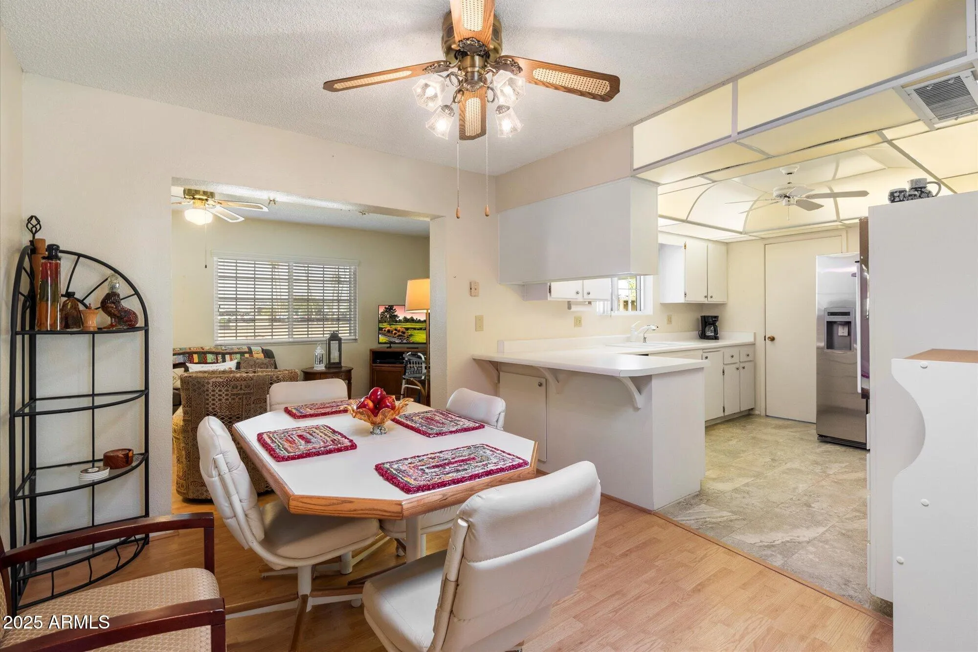 Property Slideshow image 9 of 42 | 10611 w camelot cir, Sun City, AZ, 85351