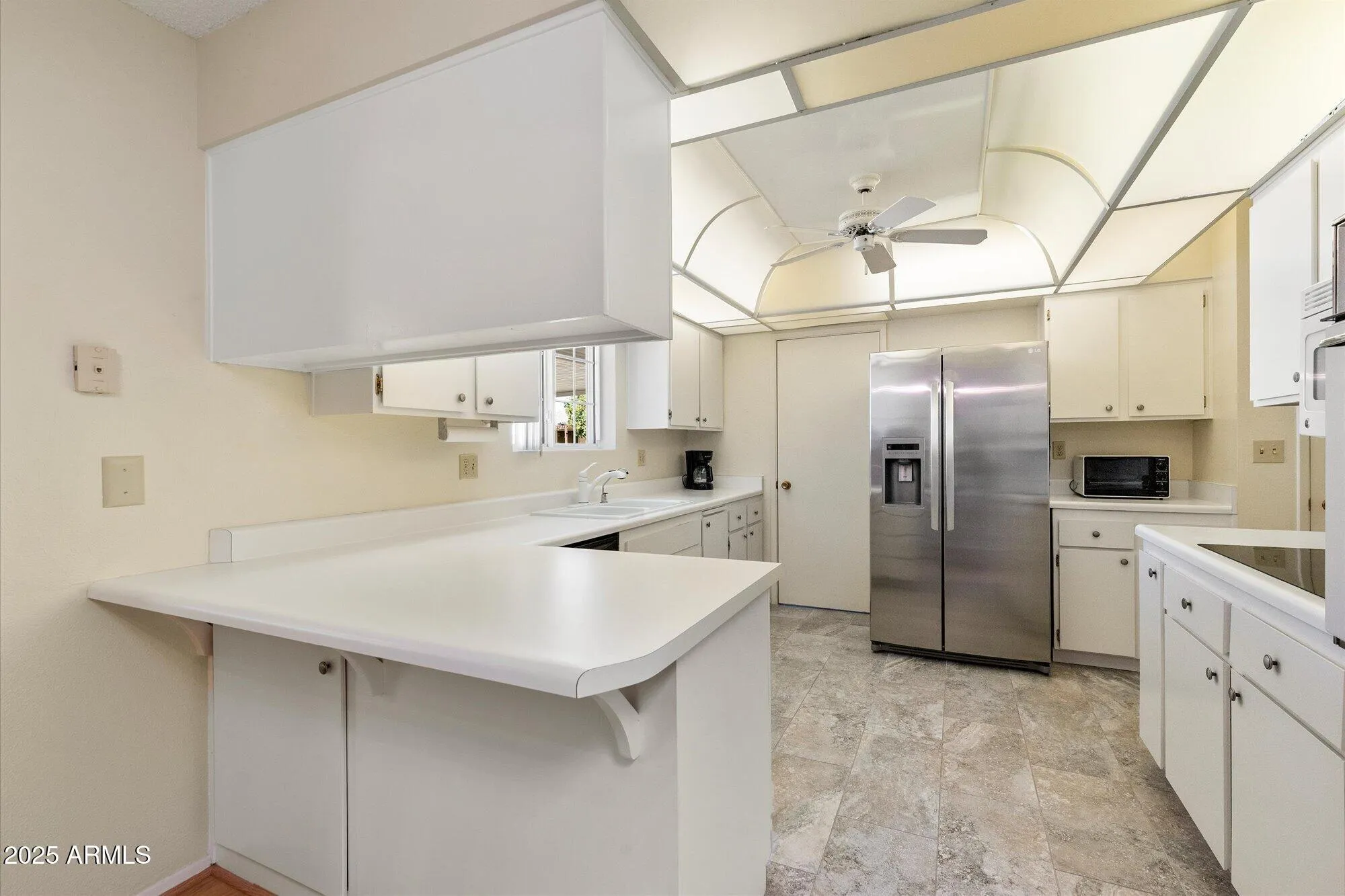 Property Slideshow image 11 of 42 | 10611 w camelot cir, Sun City, AZ, 85351