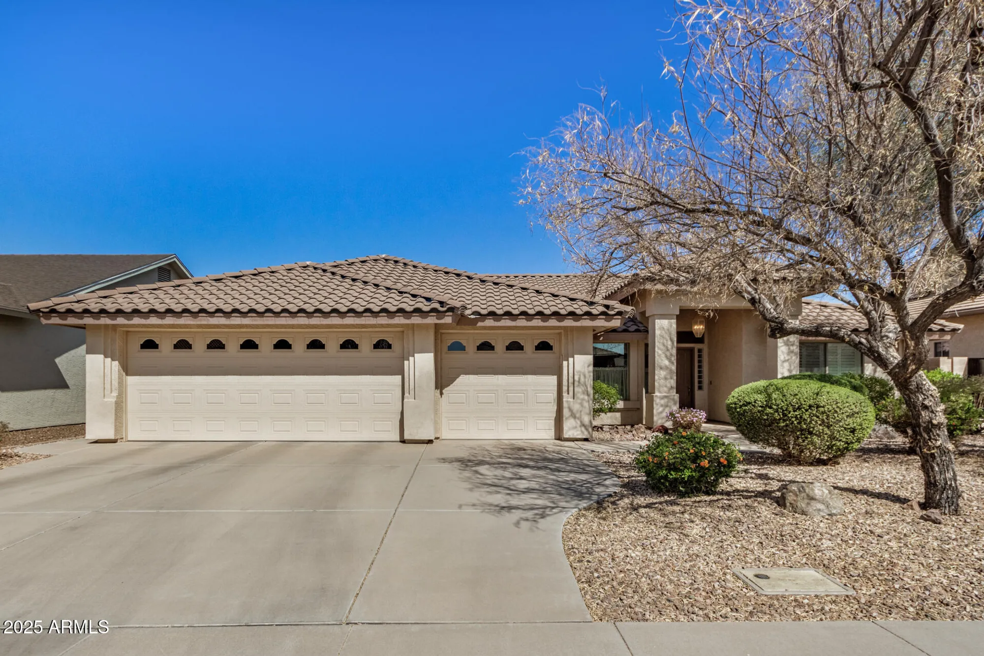 Property Slideshow image 6 of 28 | 11046 e naranja ave, Mesa, AZ, 85209