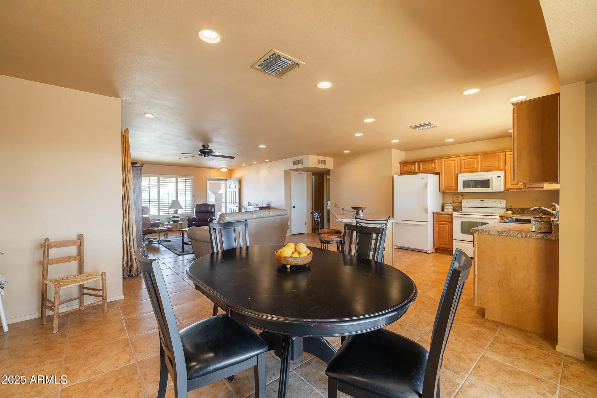 Property Slideshow image 12 of 45 | 9513 w cottonwood dr, Sun City, AZ, 85373