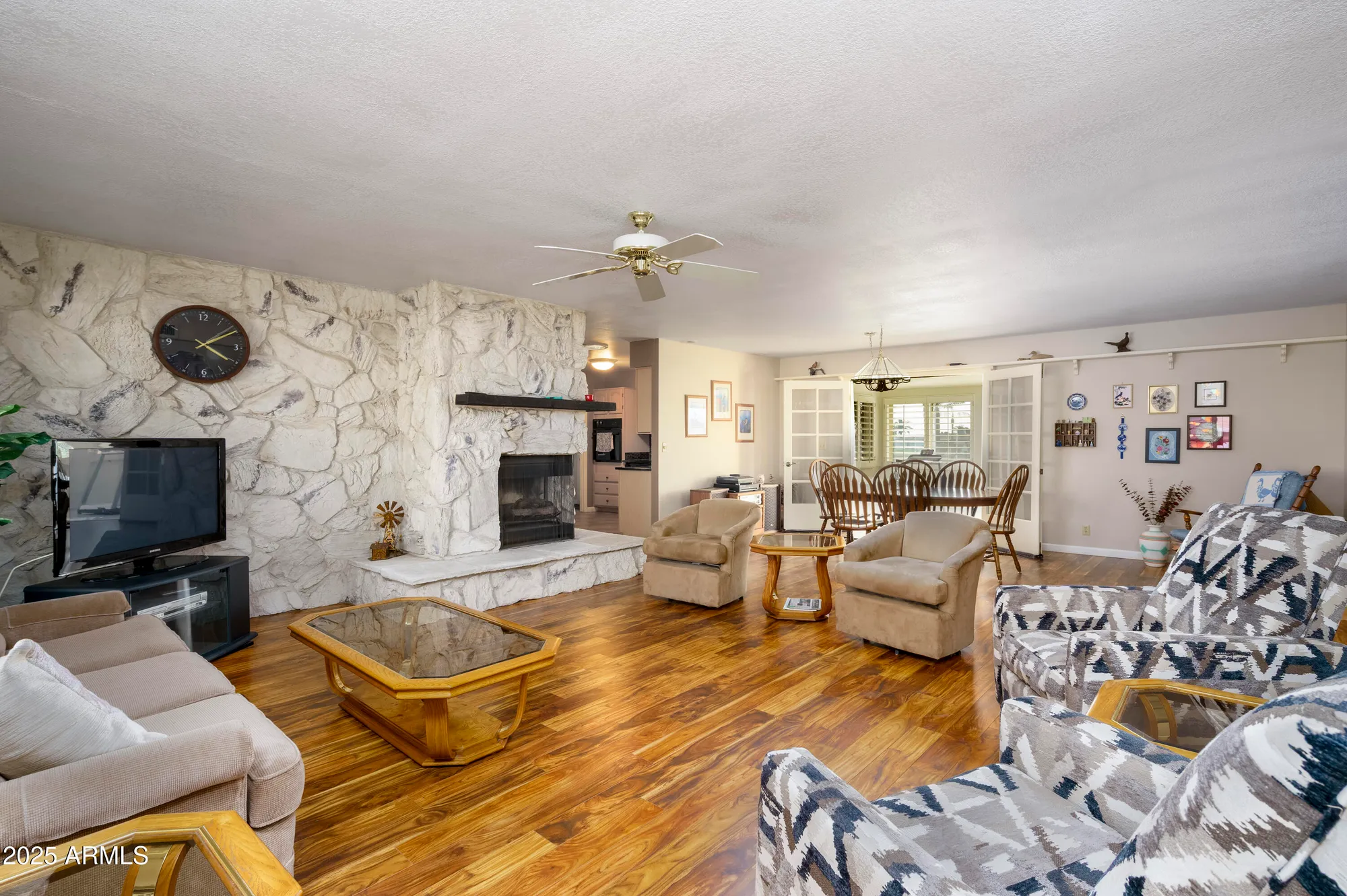 Property Slideshow image 4 of 24 | 518 s racine, Mesa, AZ, 85206