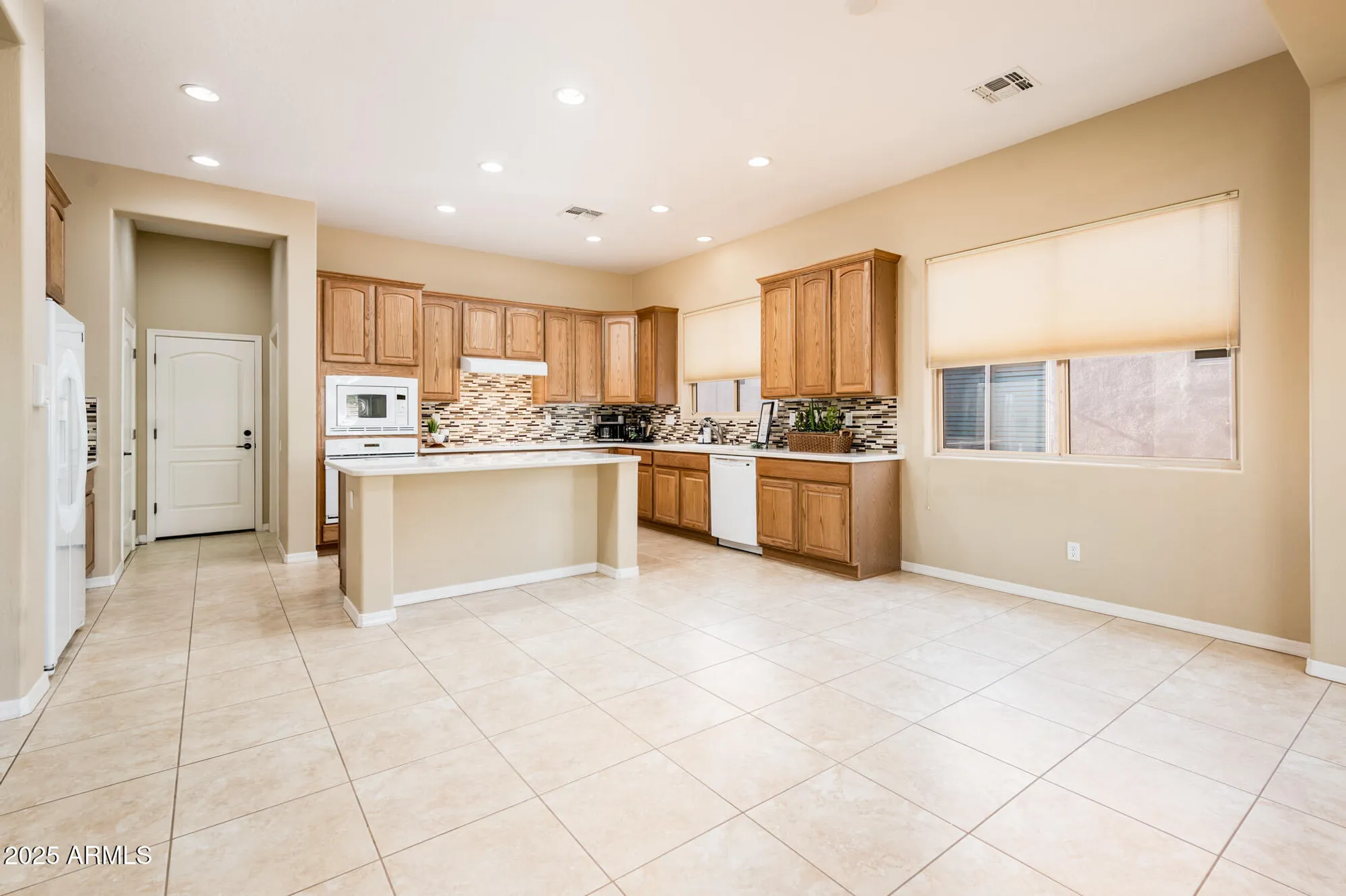 Property Slideshow image 31 of 84 | 23216 n gaviota dr, Sun City West, AZ, 85375