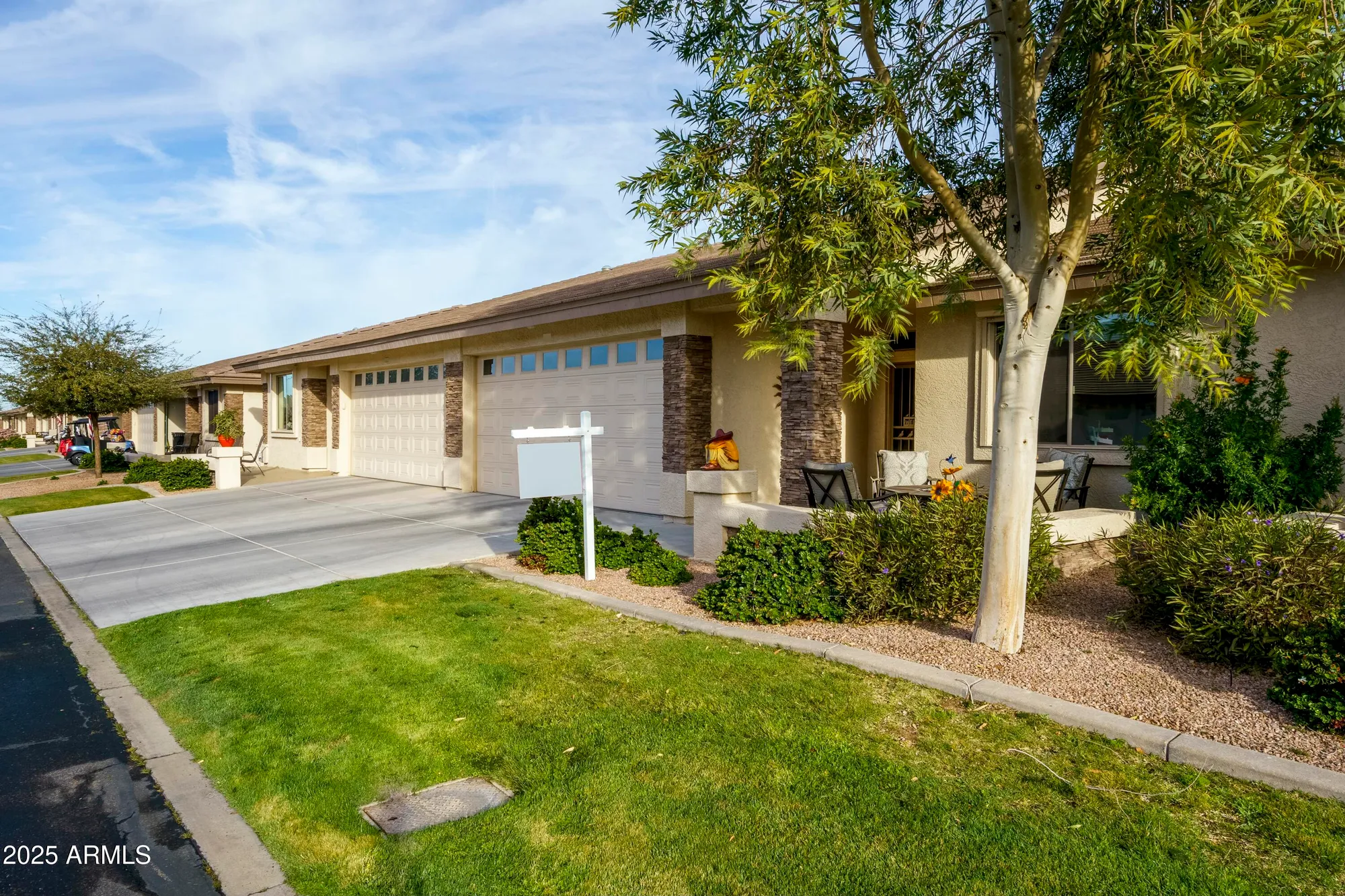 Property Slideshow image 3 of 21 | 2662 s springwood blvd unit 341, Mesa, AZ, 85209