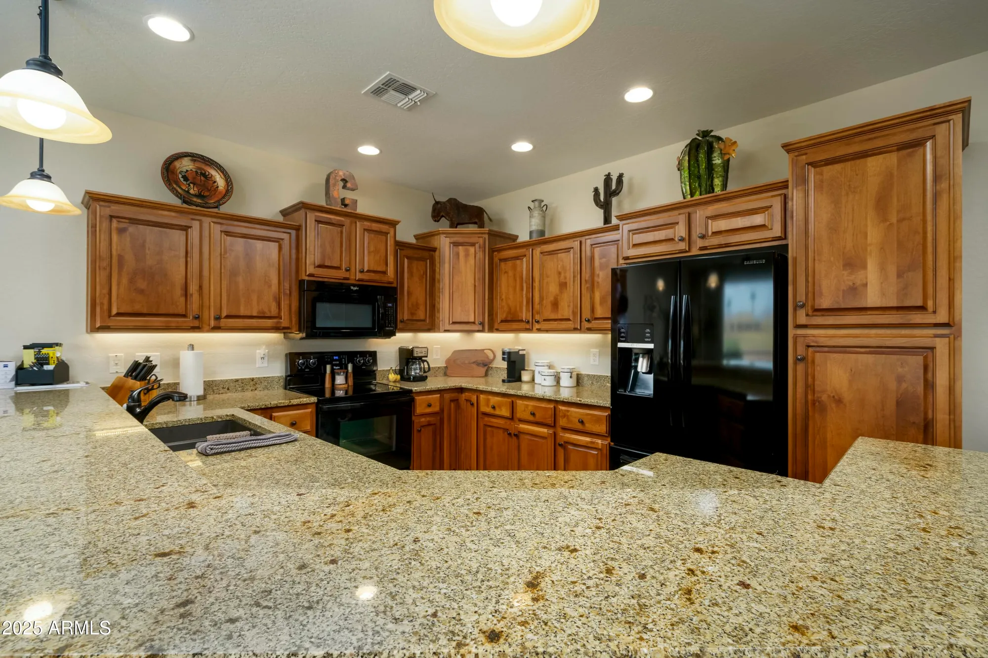 Property Slideshow image 7 of 21 | 2662 s springwood blvd unit 341, Mesa, AZ, 85209