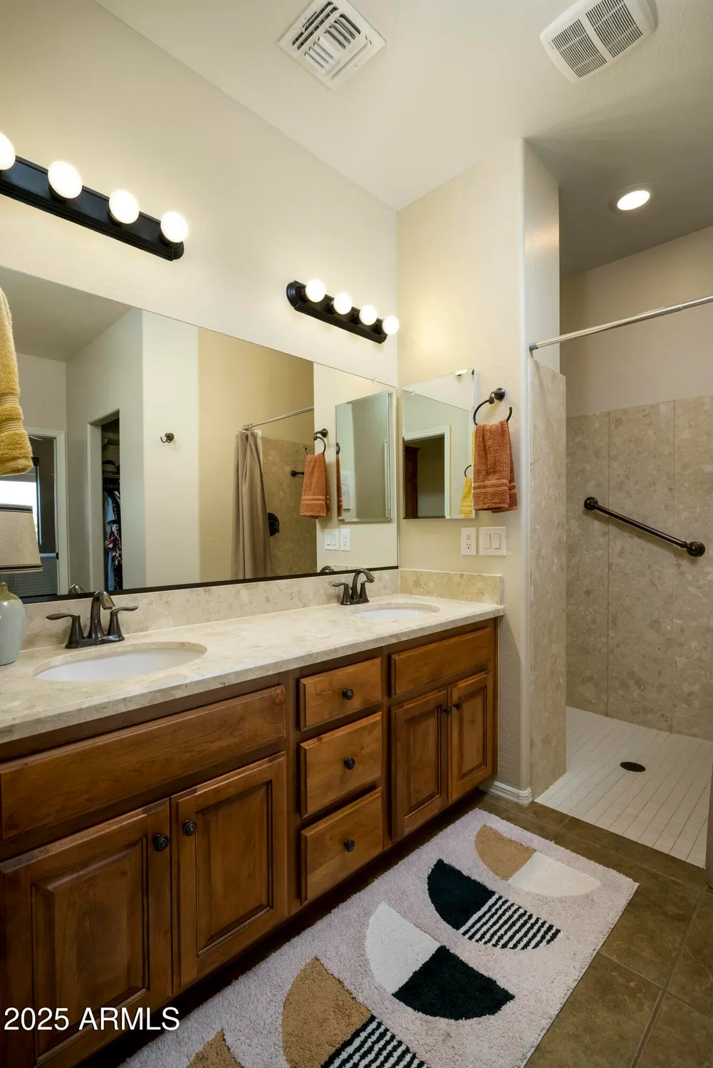 Property Slideshow image 11 of 21 | 2662 s springwood blvd unit 341, Mesa, AZ, 85209