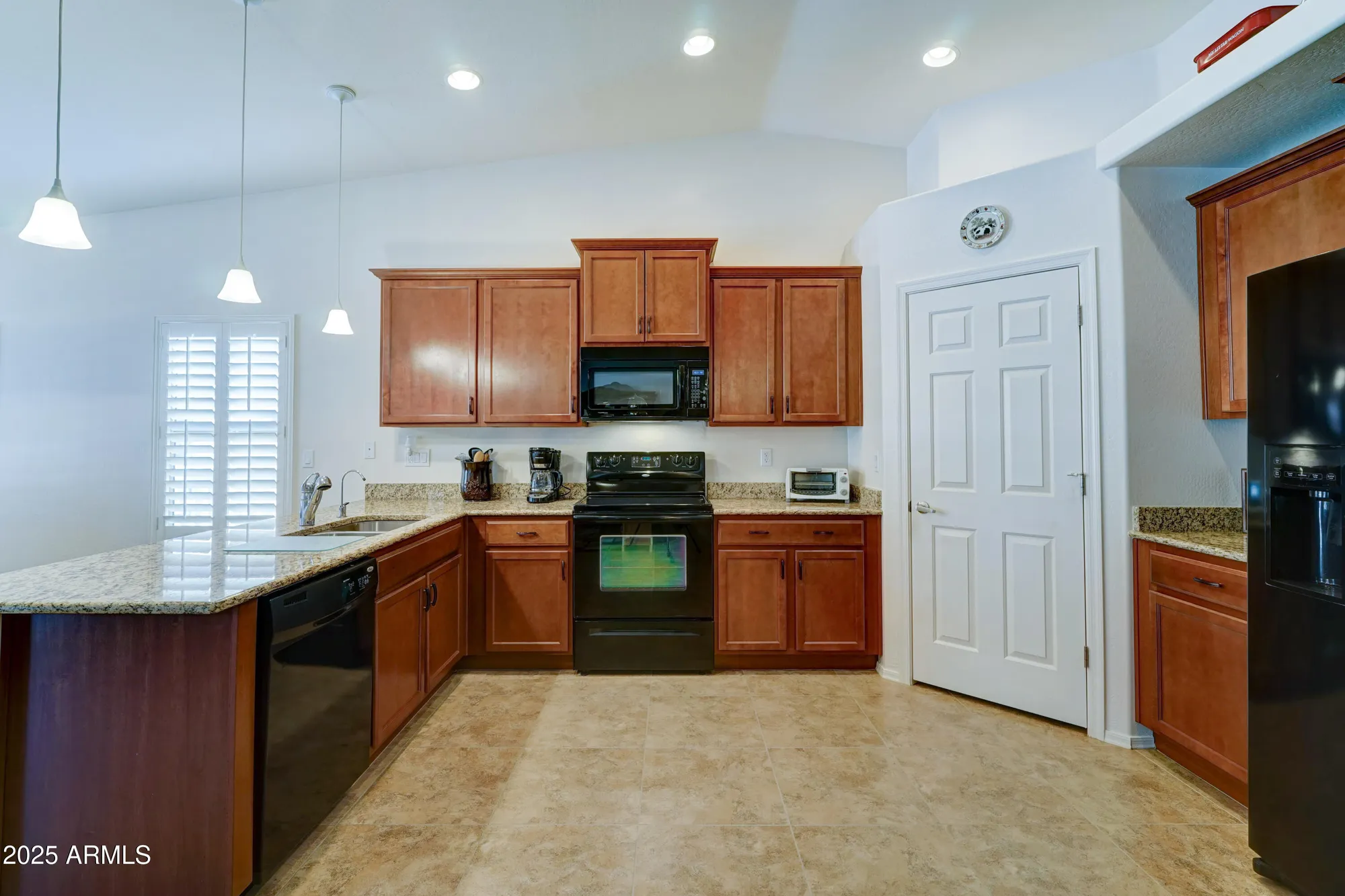 Property Slideshow image 6 of 27 | 2101 s meridian rd 190, Apache Junction, AZ, 85120