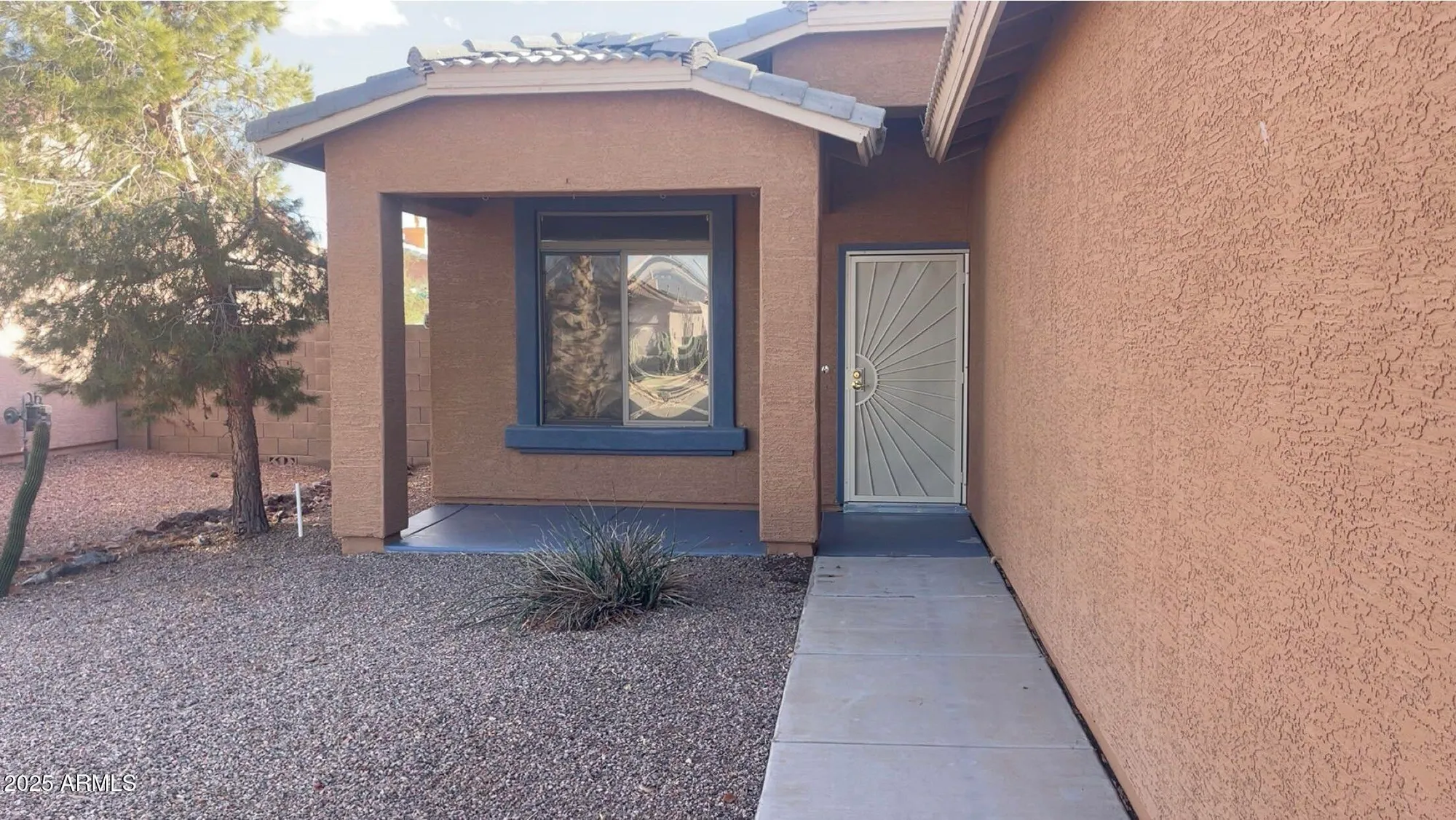 Property Slideshow image 2 of 29 | 1869 e birch st, Casa Grande, AZ, 85122