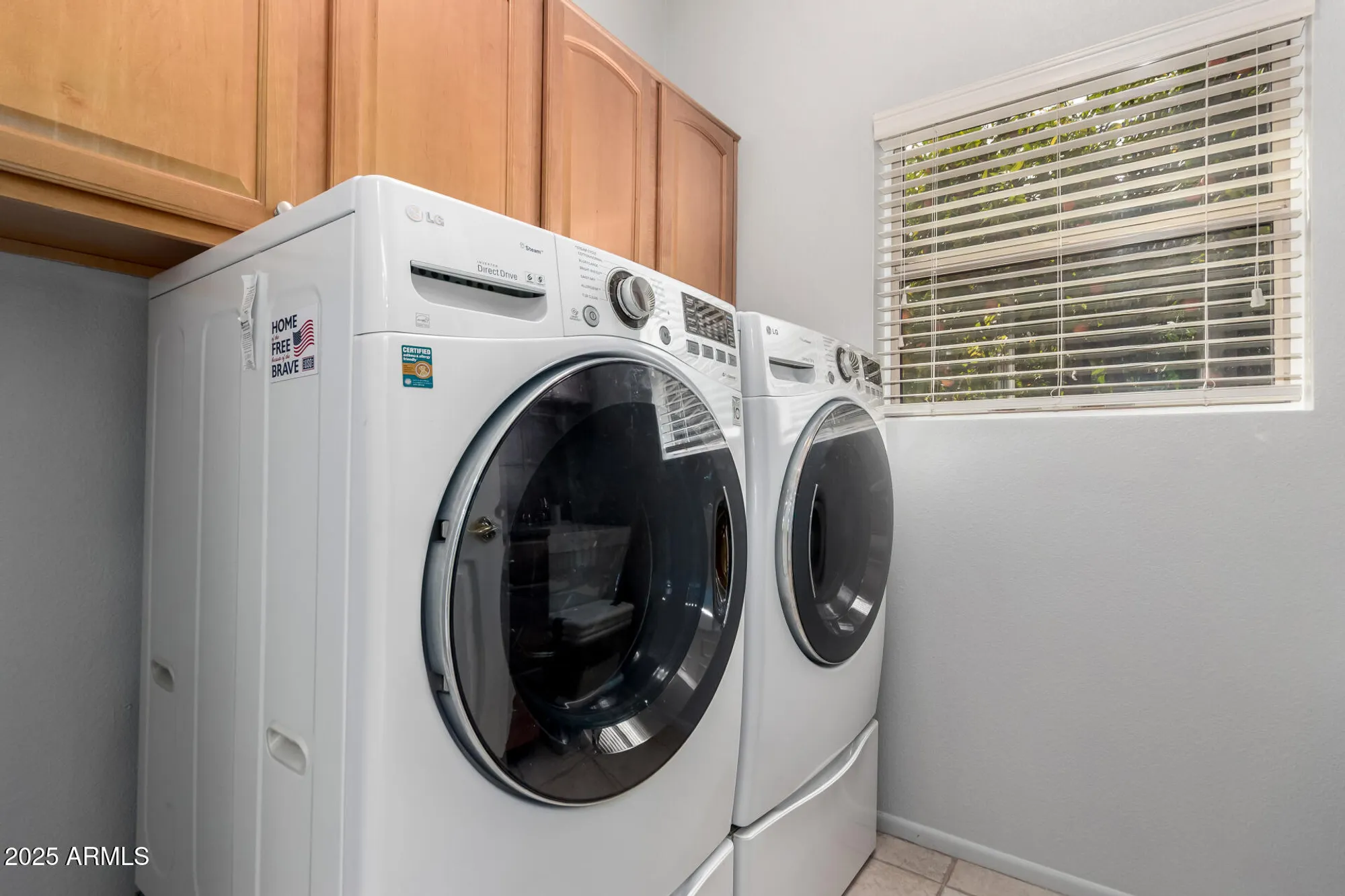 Property Slideshow image 21 of 25 | 18140 n saddle ridge dr, Surprise, AZ, 85374