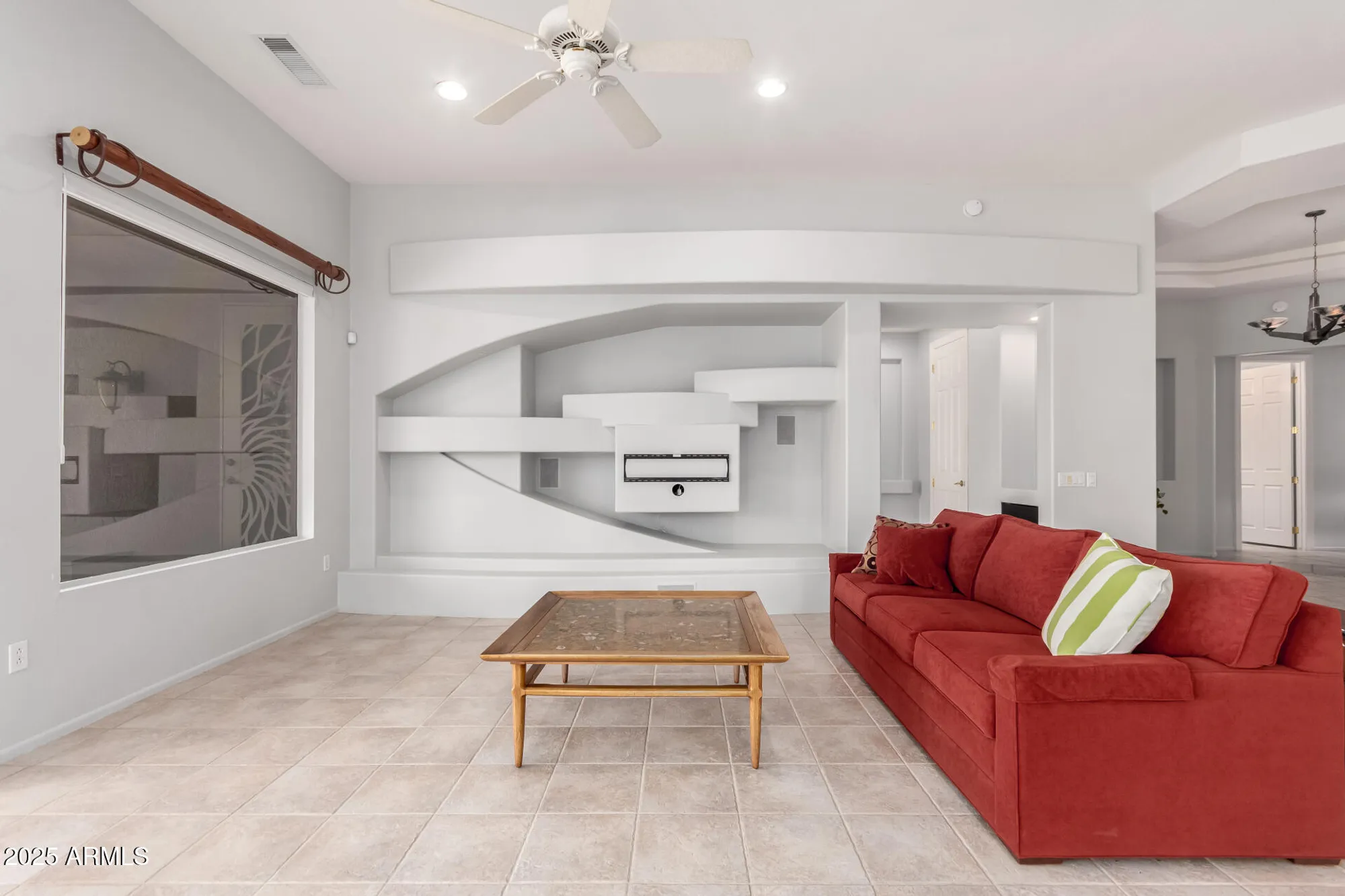 Property Slideshow image 7 of 25 | 18140 n saddle ridge dr, Surprise, AZ, 85374