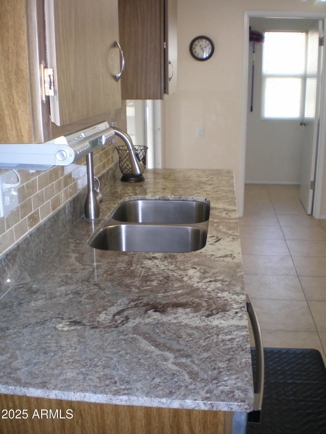 Property Slideshow image 20 of 84 | 10731 w mission ln, Sun City, AZ, 85351