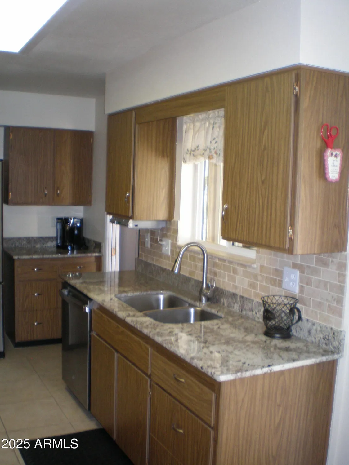 Property Slideshow image 19 of 84 | 10731 w mission ln, Sun City, AZ, 85351