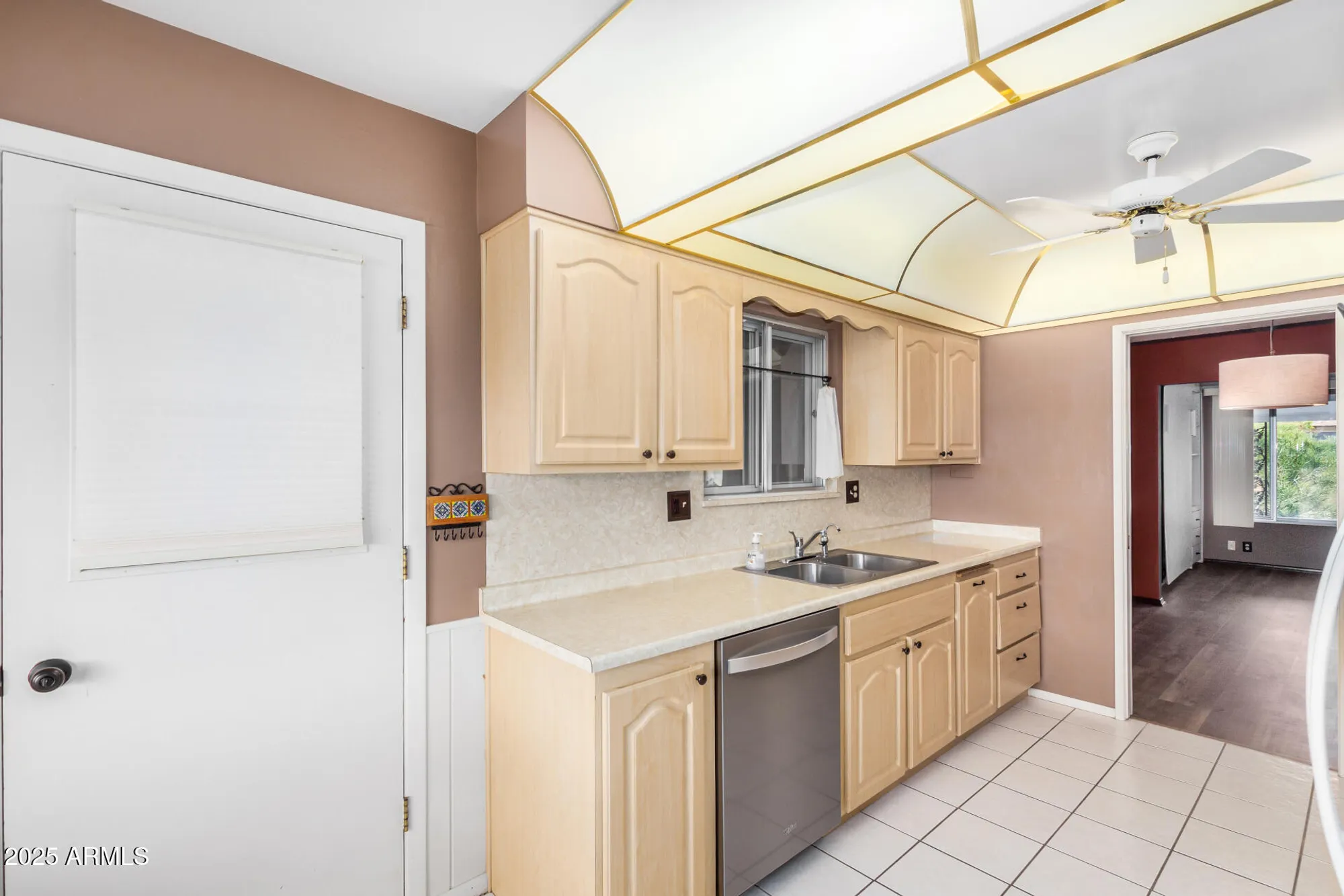 Property Slideshow image 11 of 33 | 10446 w meade dr, Sun City, AZ, 85351