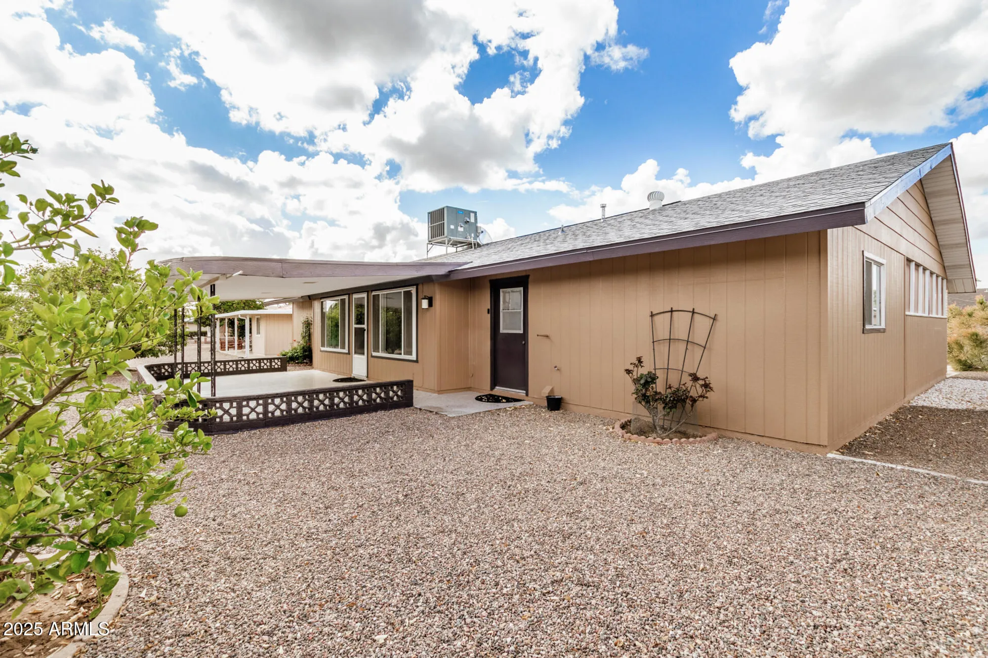 Property Slideshow image 24 of 33 | 10446 w meade dr, Sun City, AZ, 85351