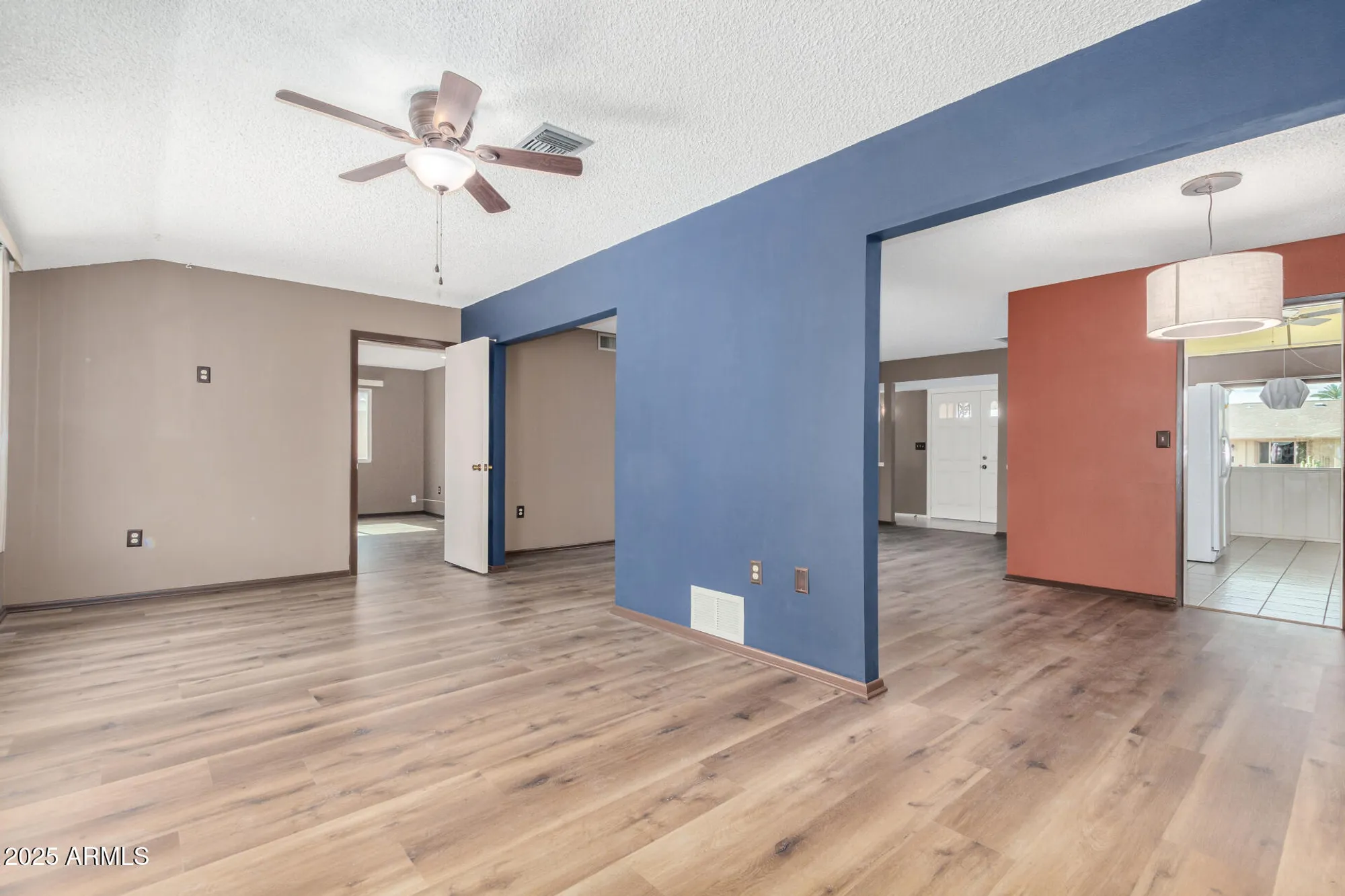 Property Slideshow image 8 of 33 | 10446 w meade dr, Sun City, AZ, 85351