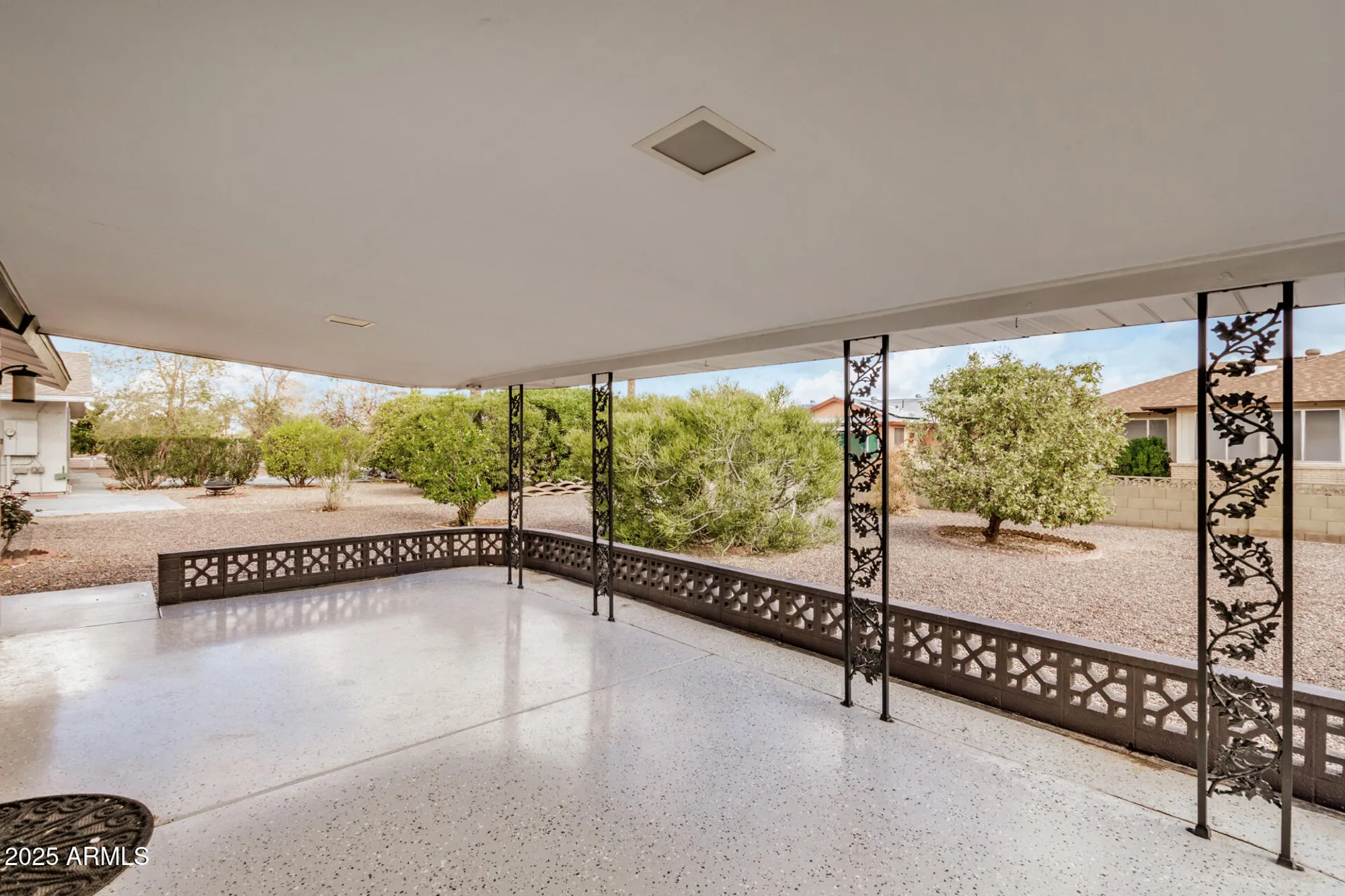 Property Slideshow image 23 of 33 | 10446 w meade dr, Sun City, AZ, 85351
