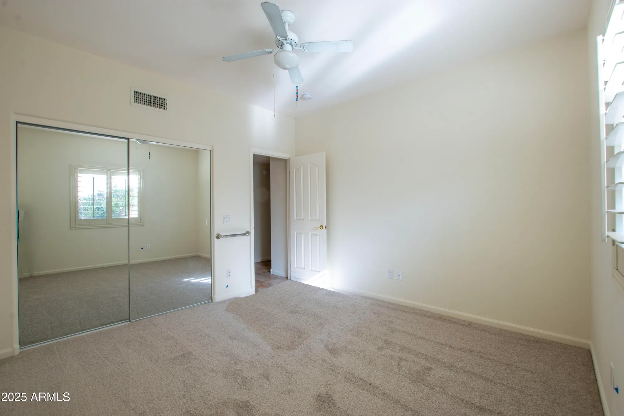 Property Slideshow image 41 of 70 | 16068 w edgemont ave, Goodyear, AZ, 85395