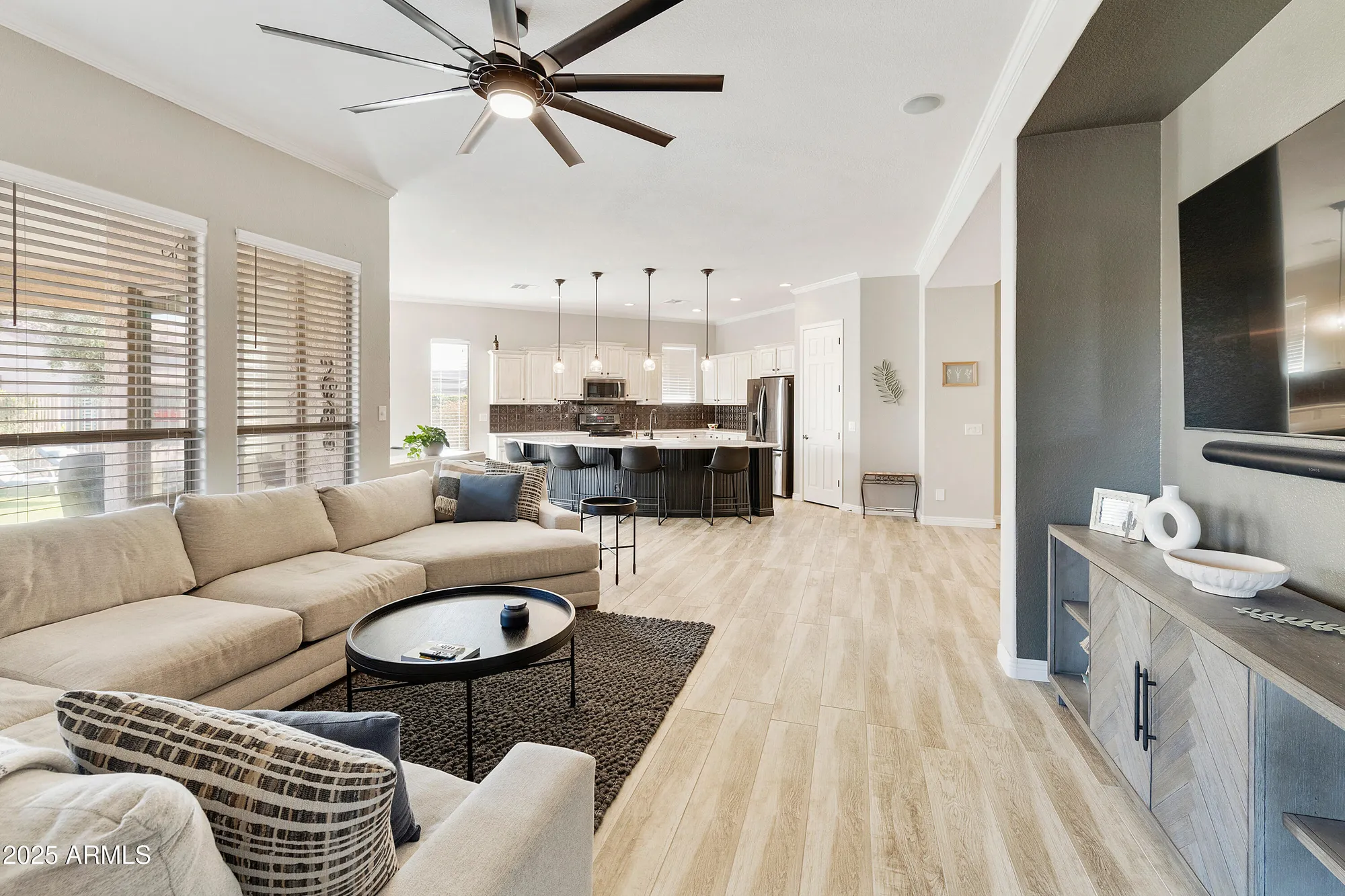 Property Slideshow image 6 of 50 | 4214 e donato dr, Gilbert, AZ, 85298