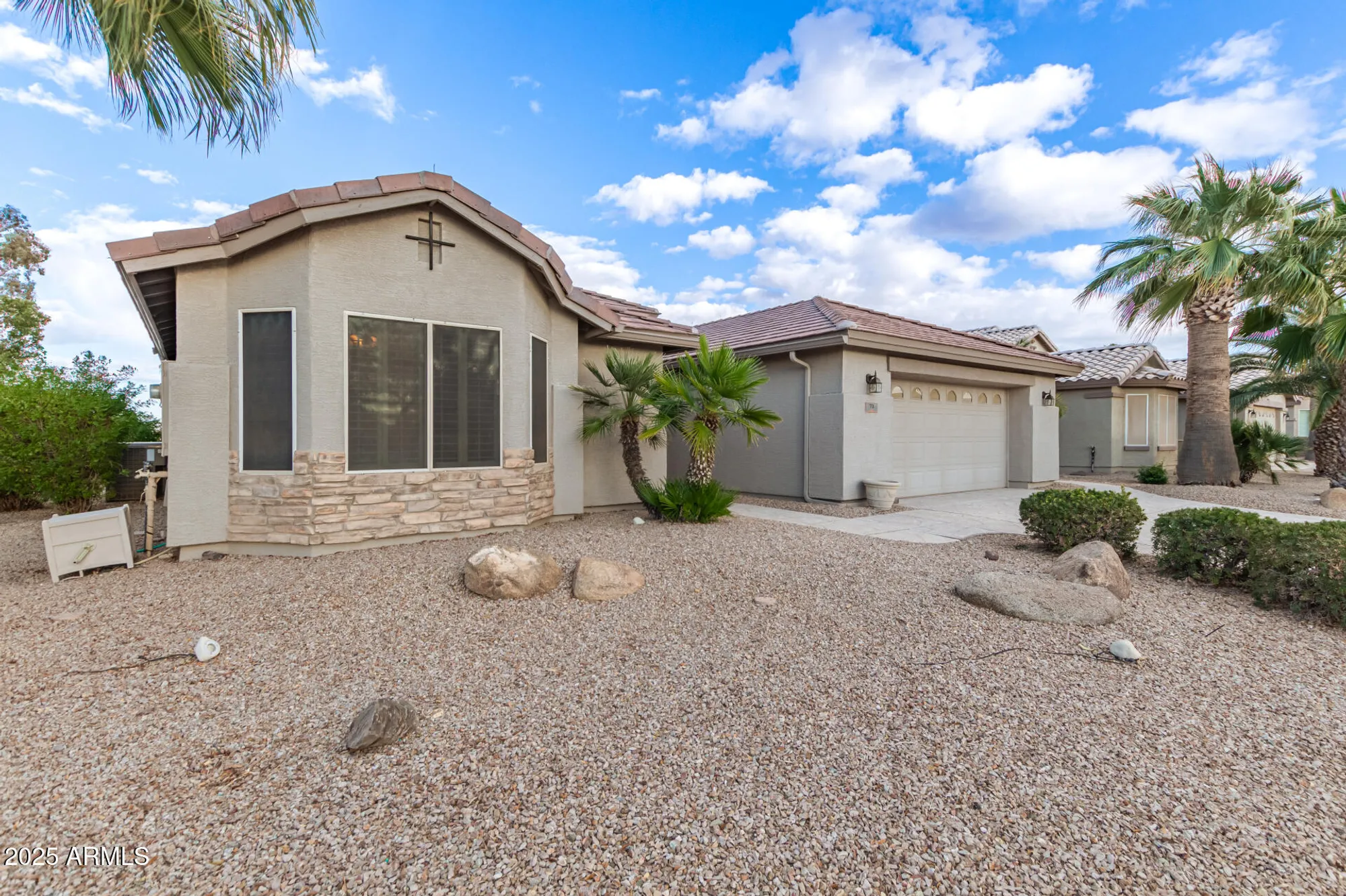 Property Slideshow image 4 of 28 | 70 s laura ln, Casa Grande, AZ, 85194
