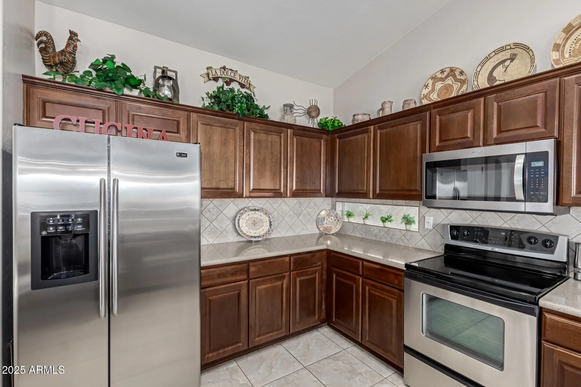 Property Slideshow image 13 of 28 | 70 s laura ln, Casa Grande, AZ, 85194