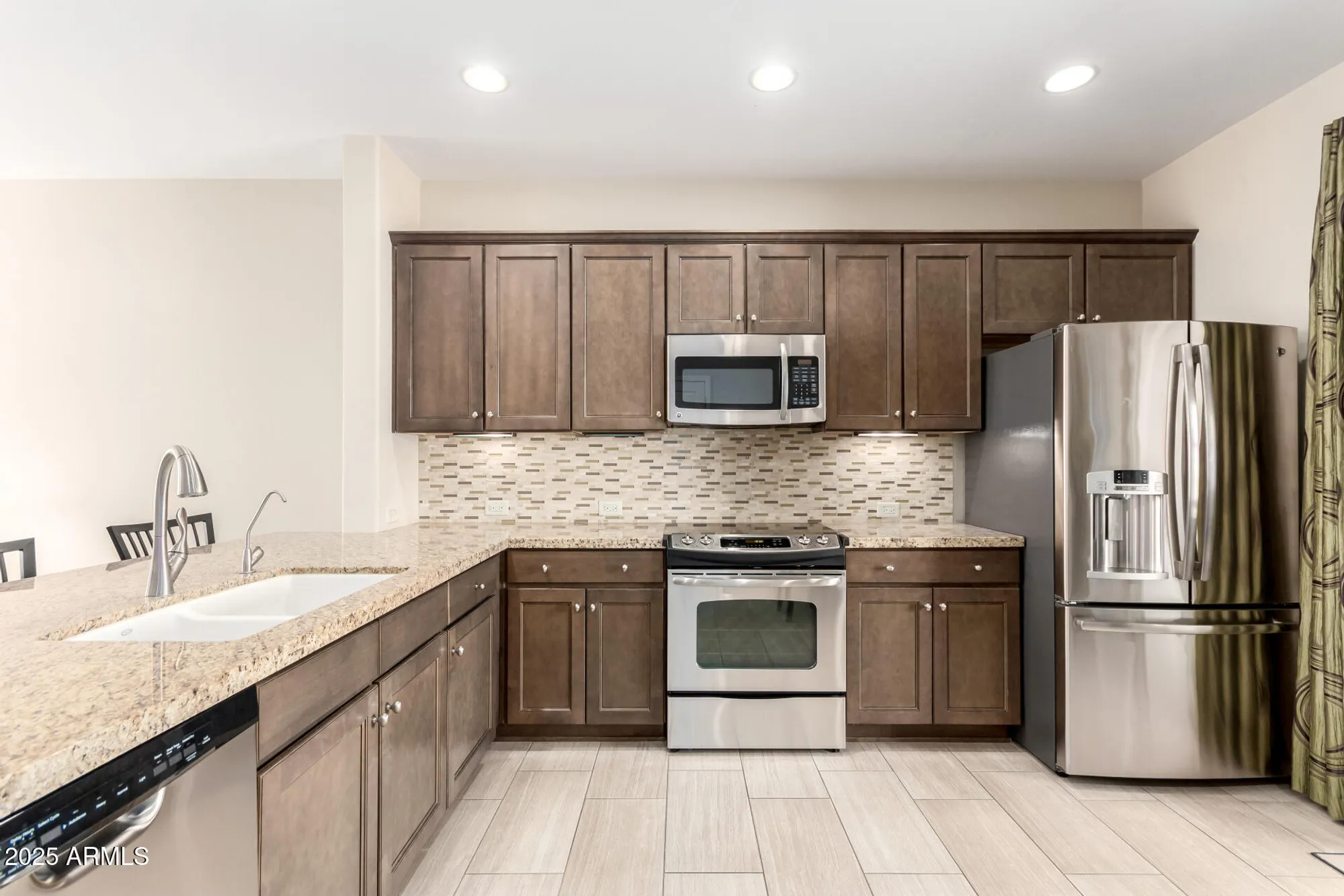 Property Slideshow image 8 of 22 | 4962 w posse dr, Eloy, AZ, 85131