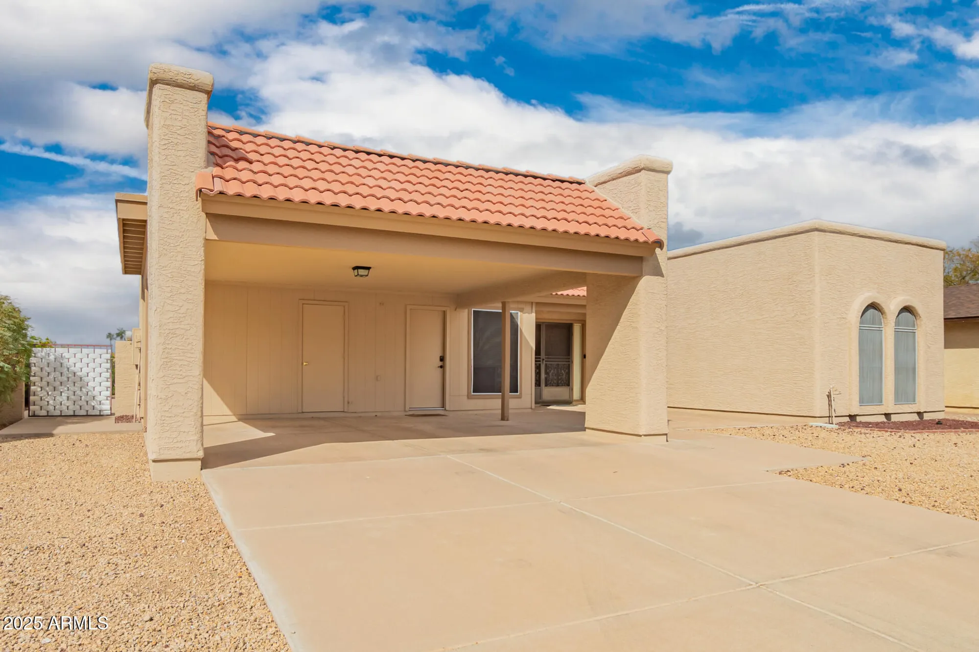 Property Slideshow image 2 of 38 | 26438 s pinewood dr, Sun Lakes, AZ, 85248