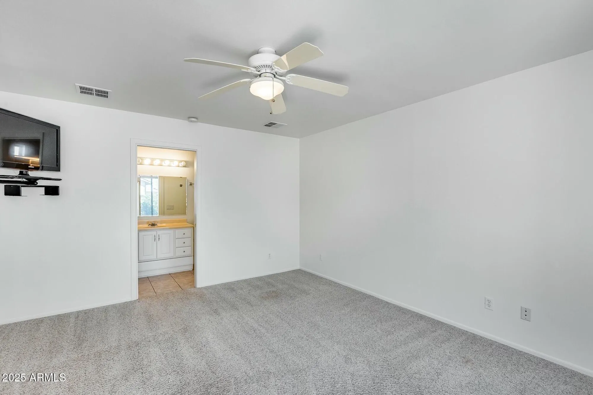 Property Slideshow image 36 of 69 | 17741 n desert flower trl, Surprise, AZ, 85374