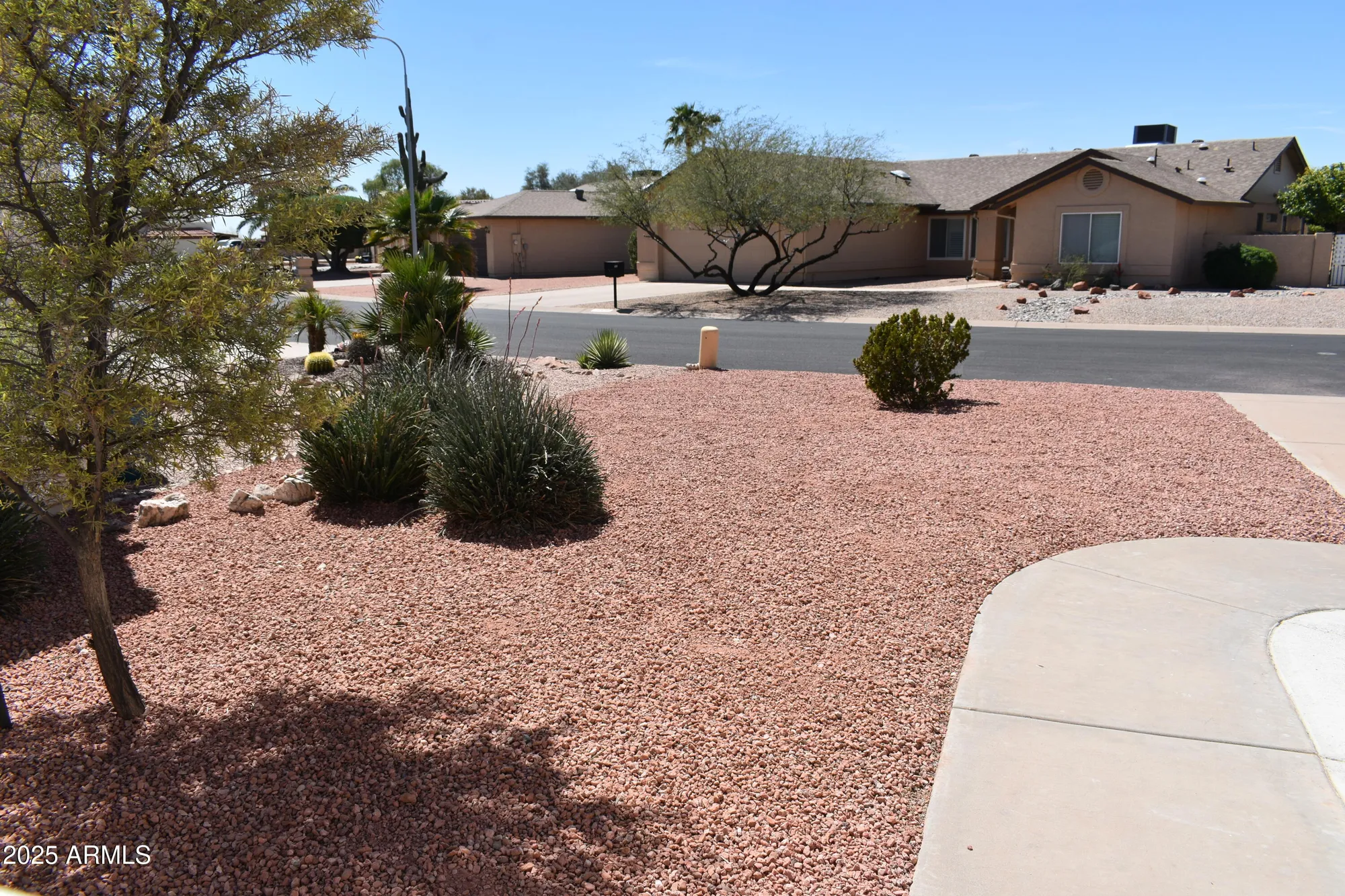 Property Slideshow image 39 of 60 | 26451 s hogan dr, Sun Lakes, AZ, 85248