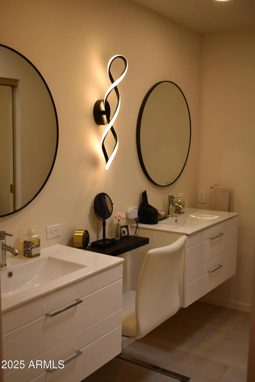 Property Slideshow image 23 of 60 | 26451 s hogan dr, Sun Lakes, AZ, 85248