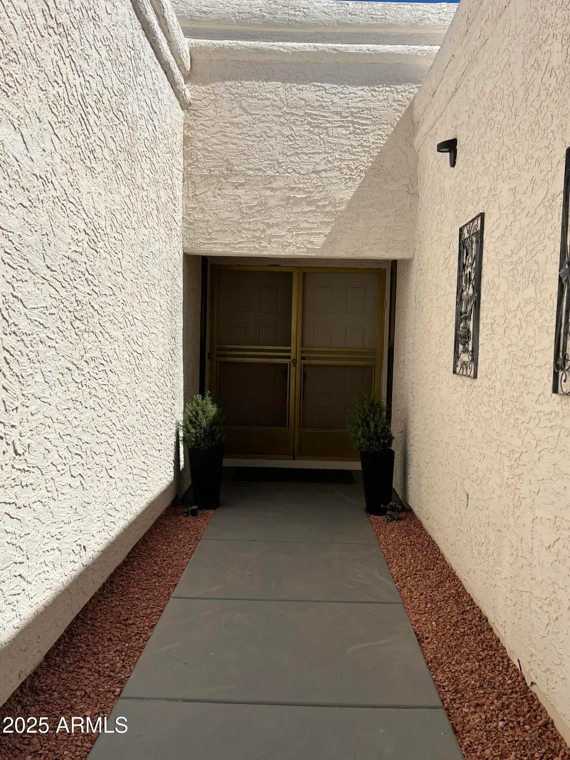 Property Slideshow image 4 of 60 | 26451 s hogan dr, Sun Lakes, AZ, 85248