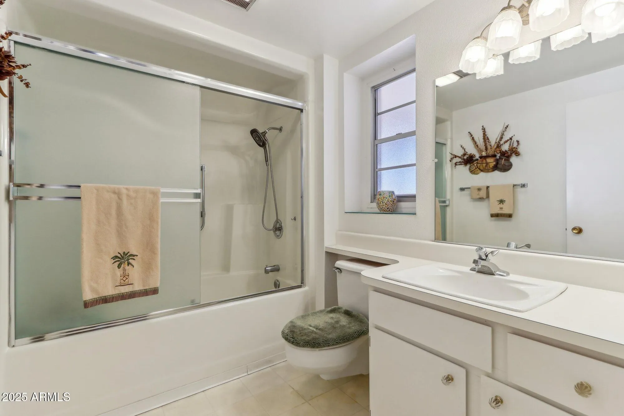 Property Slideshow image 35 of 58 | 19832 n cherry tree ln, Sun City, AZ, 85373