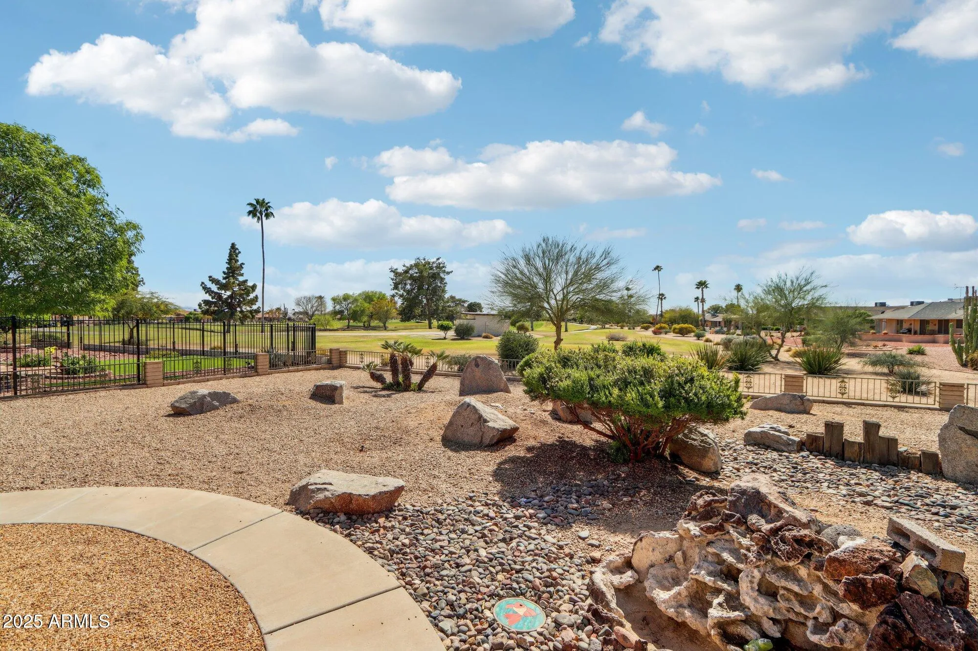 Property Slideshow image 39 of 58 | 19832 n cherry tree ln, Sun City, AZ, 85373