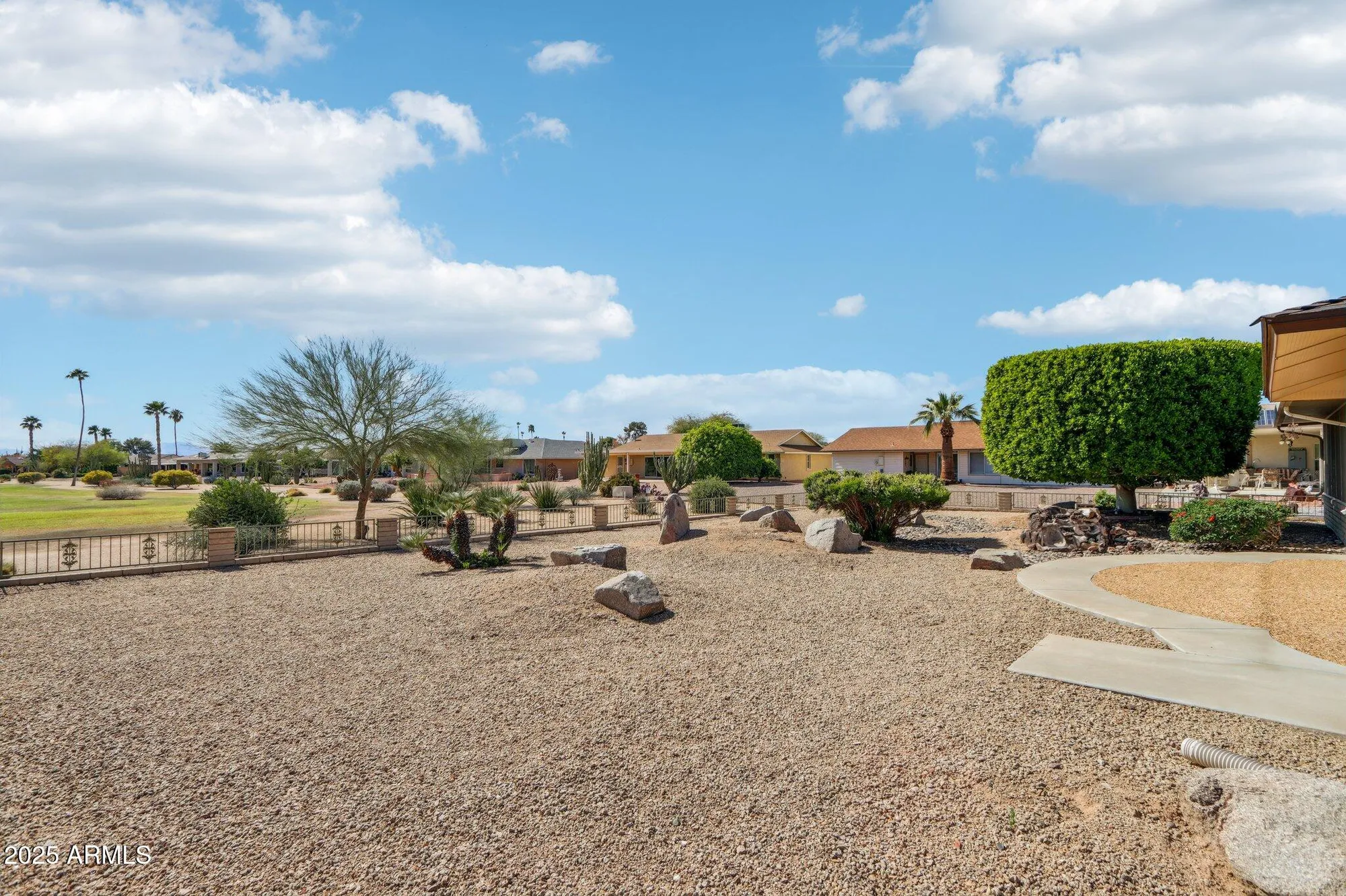 Property Slideshow image 41 of 58 | 19832 n cherry tree ln, Sun City, AZ, 85373