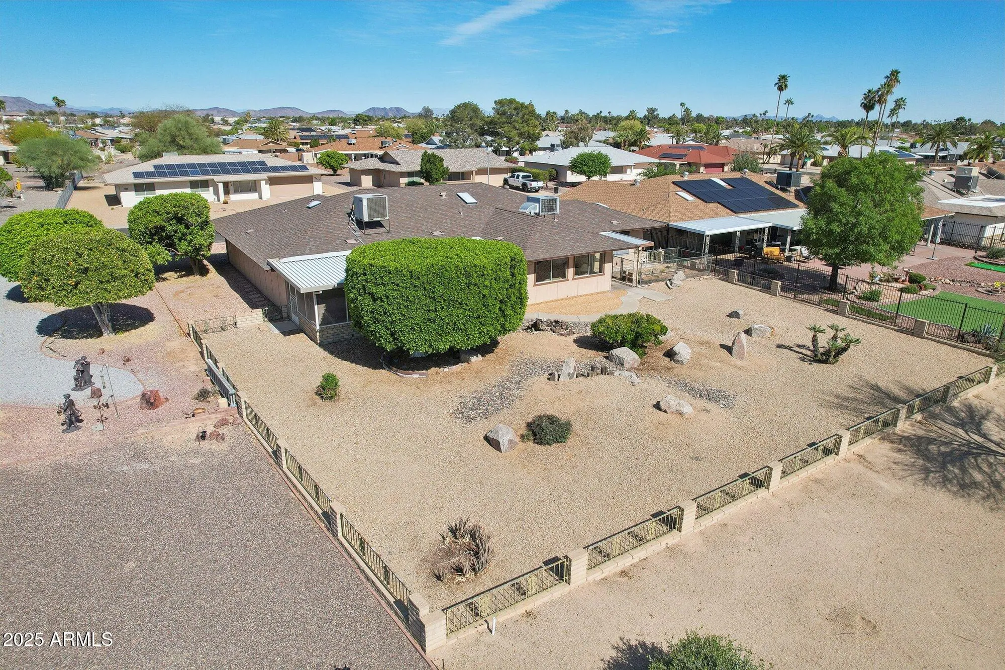 Property Slideshow image 46 of 58 | 19832 n cherry tree ln, Sun City, AZ, 85373