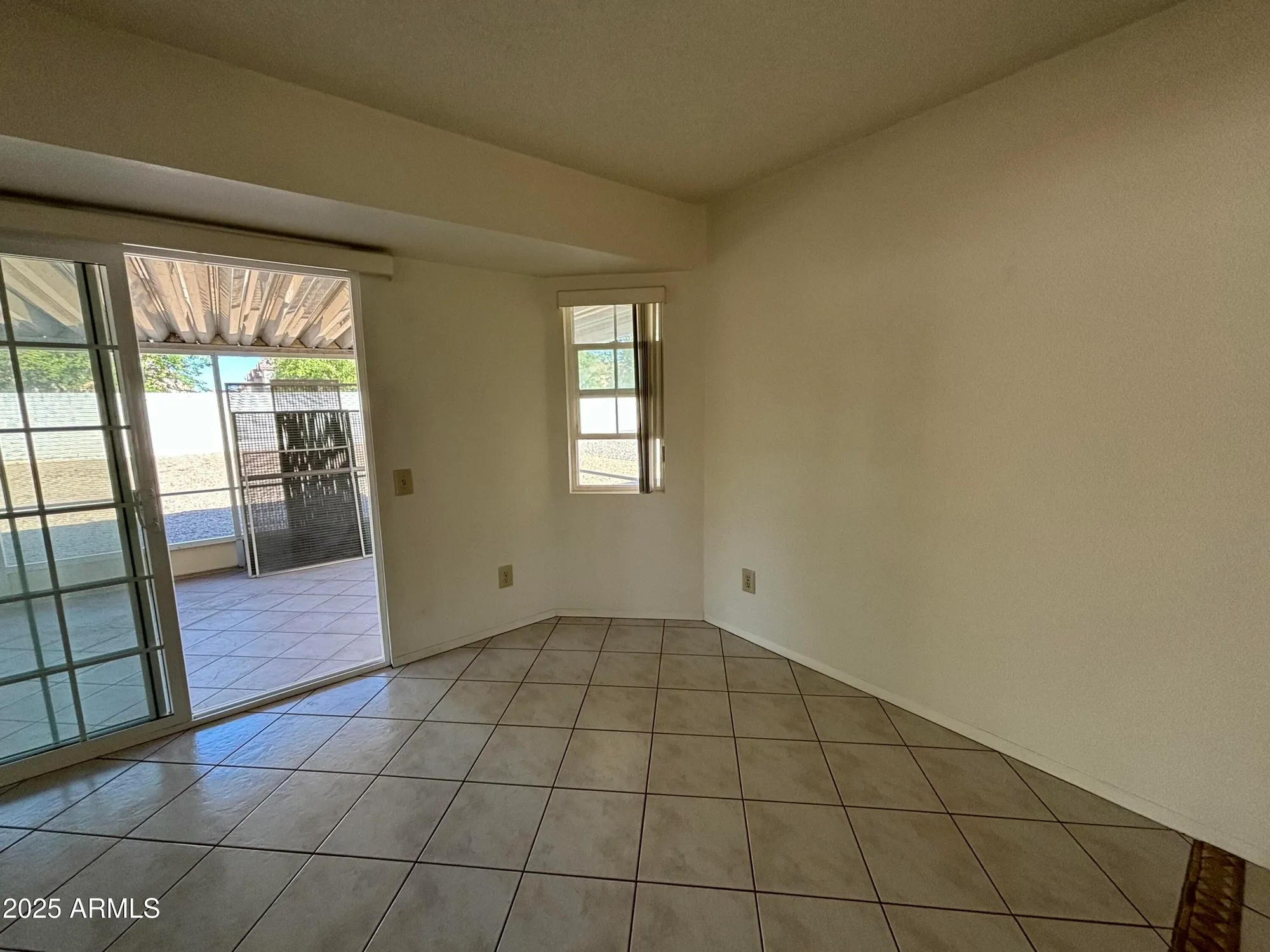 Property Slideshow image 20 of 48 | 17407 n country club dr, Sun City, AZ, 85373