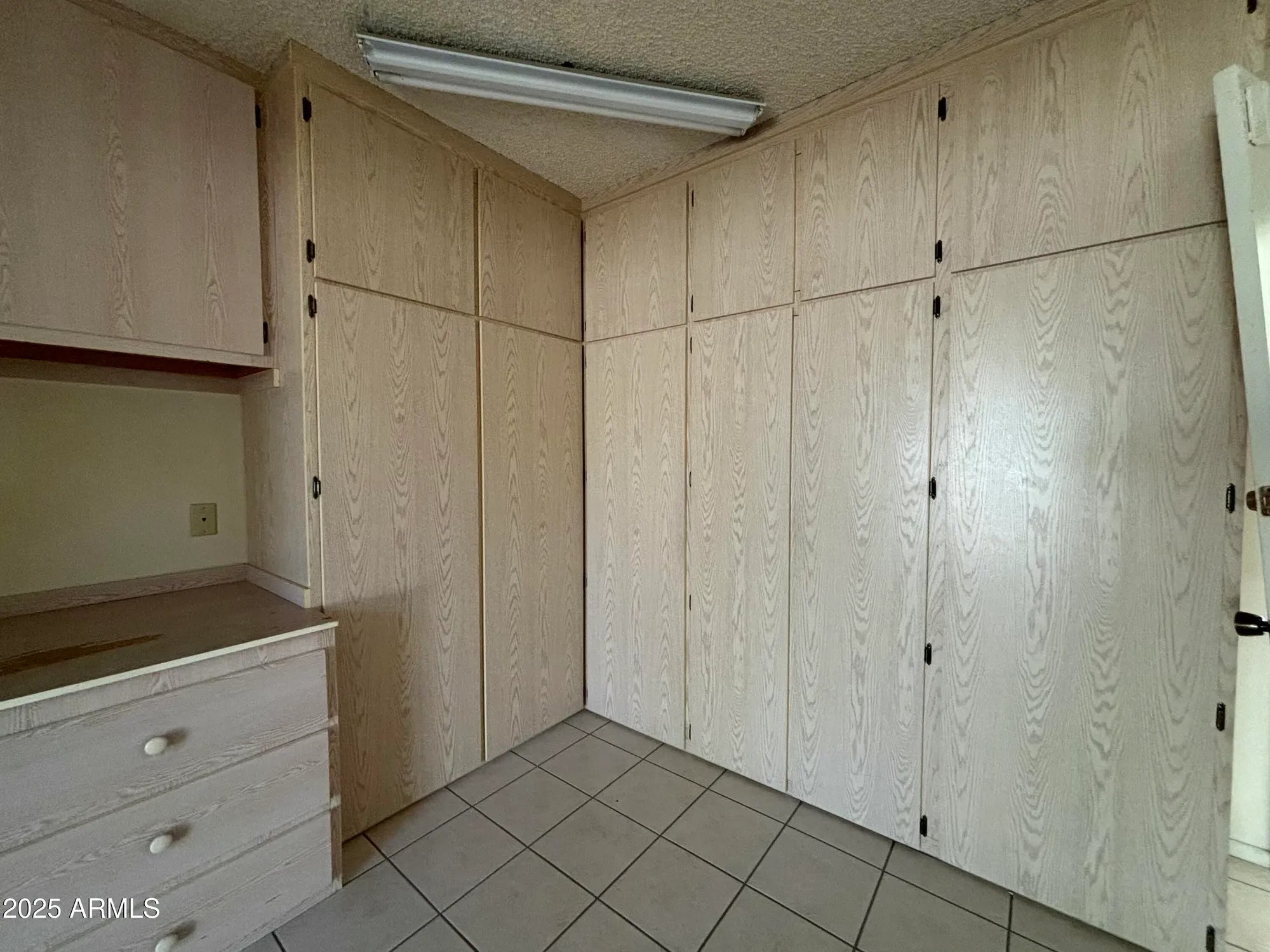 Property Slideshow image 33 of 48 | 17407 n country club dr, Sun City, AZ, 85373