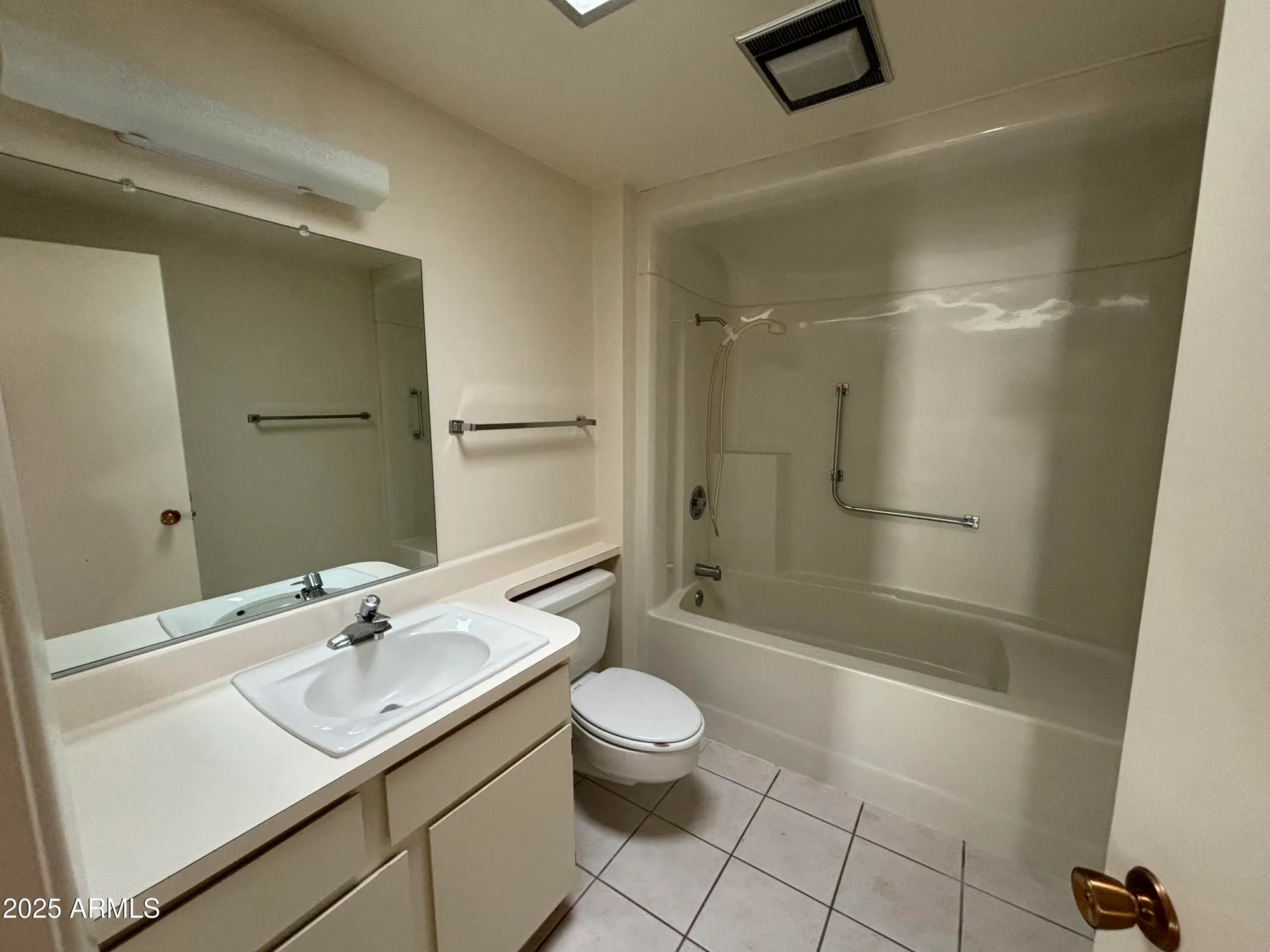 Property Slideshow image 35 of 48 | 17407 n country club dr, Sun City, AZ, 85373