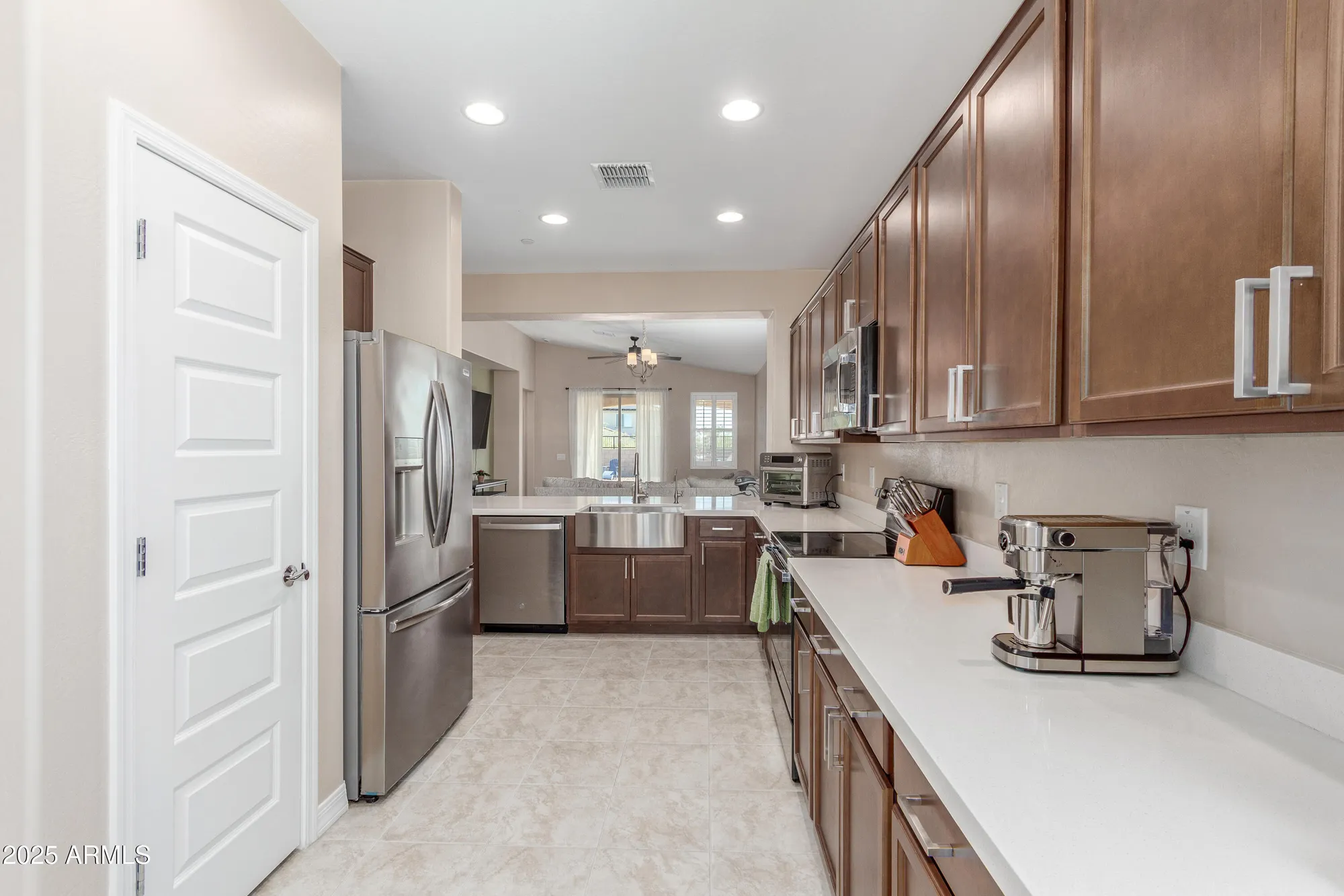 Property Slideshow image 10 of 40 | 28273 n 132nd ln, Peoria, AZ, 85383