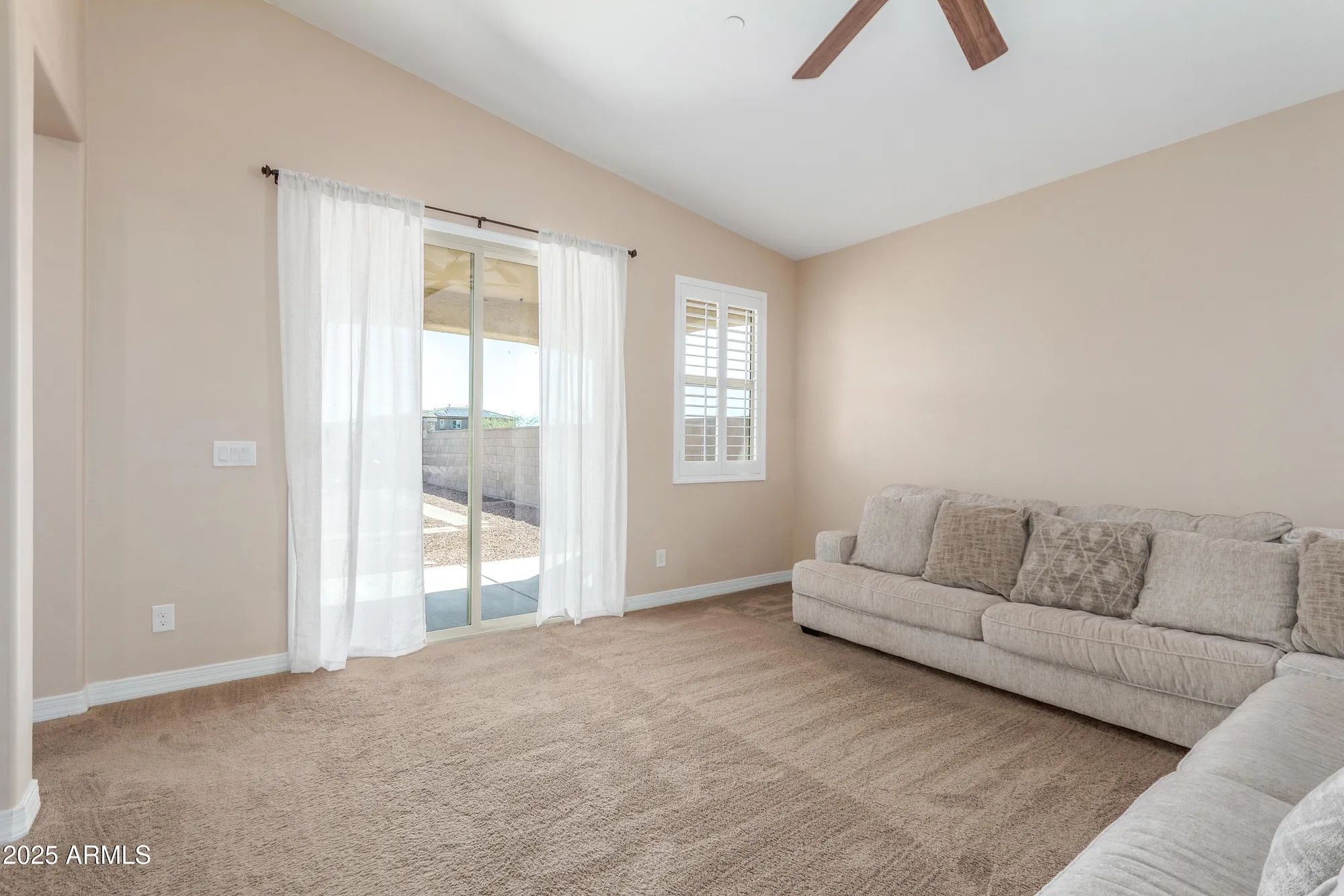 Property Slideshow image 16 of 40 | 28273 n 132nd ln, Peoria, AZ, 85383