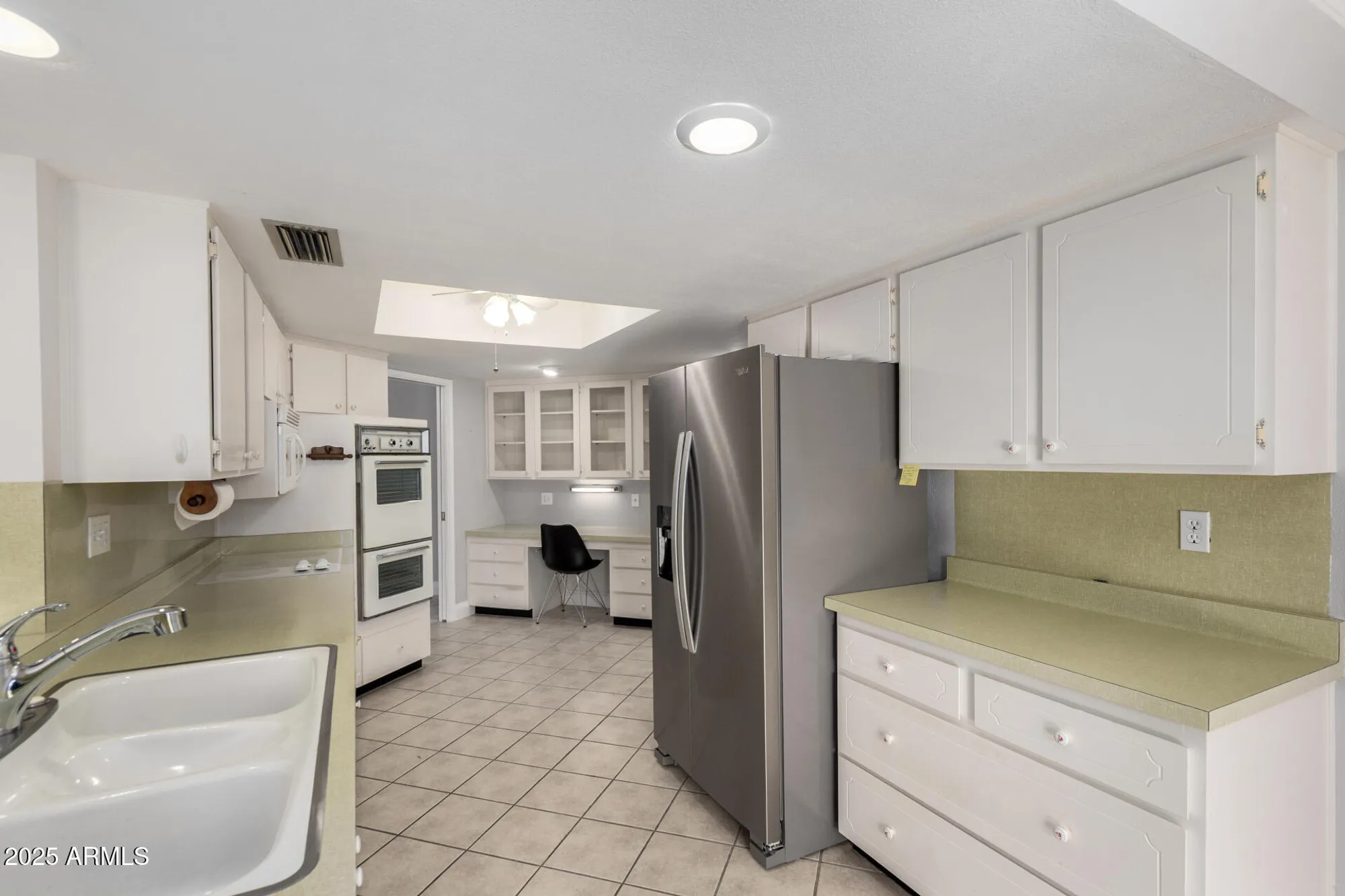 Property Slideshow image 12 of 29 | 13823 n 108th dr, Sun City, AZ, 85351