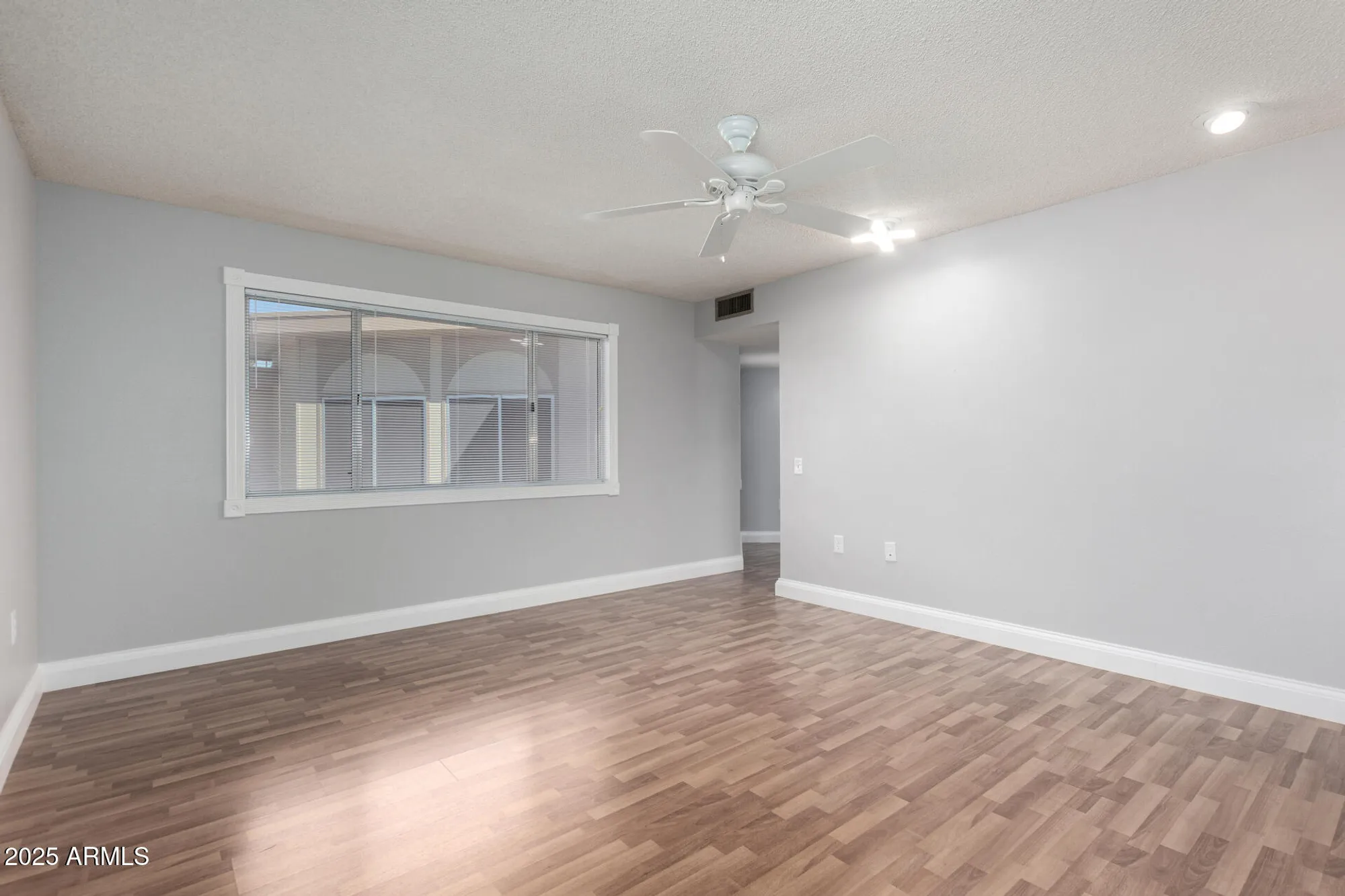 Property Slideshow image 21 of 29 | 13823 n 108th dr, Sun City, AZ, 85351