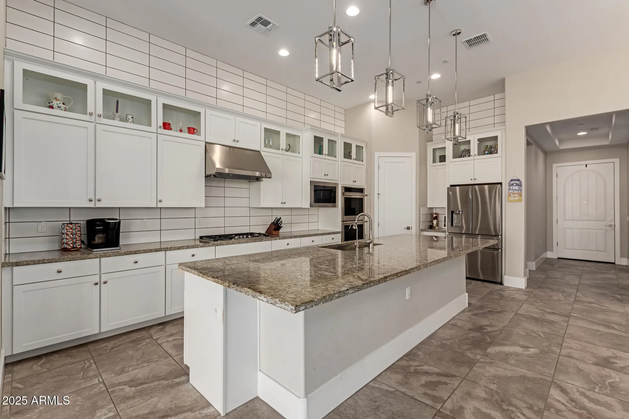 Property Slideshow image 7 of 39 | 7214 e calle primera vis, Scottsdale, AZ, 85266