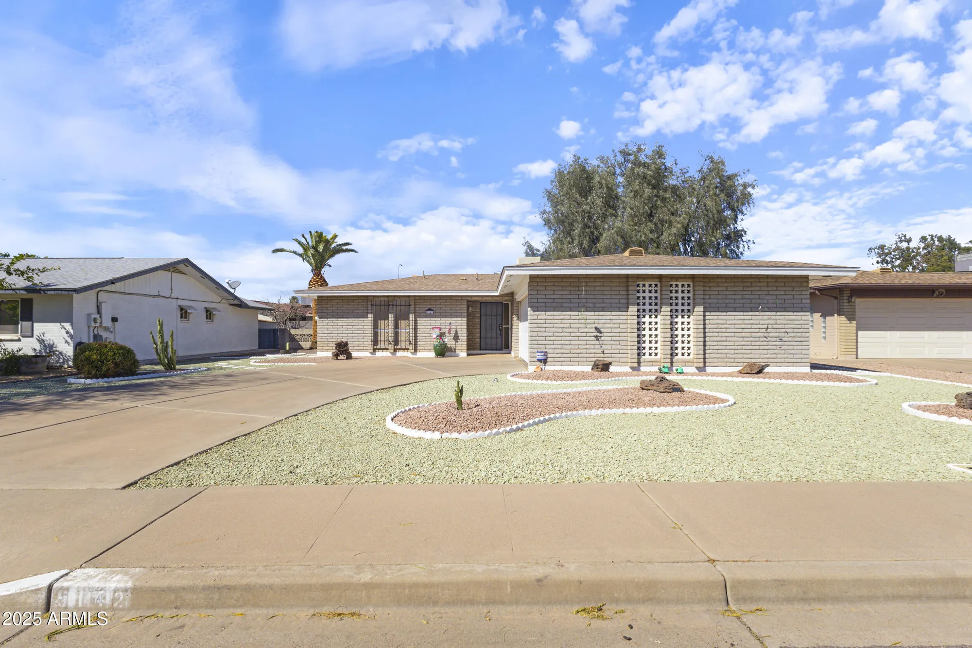 Property Slideshow image 2 of 34 | 5142 e edgewood cir, Mesa, AZ, 85206
