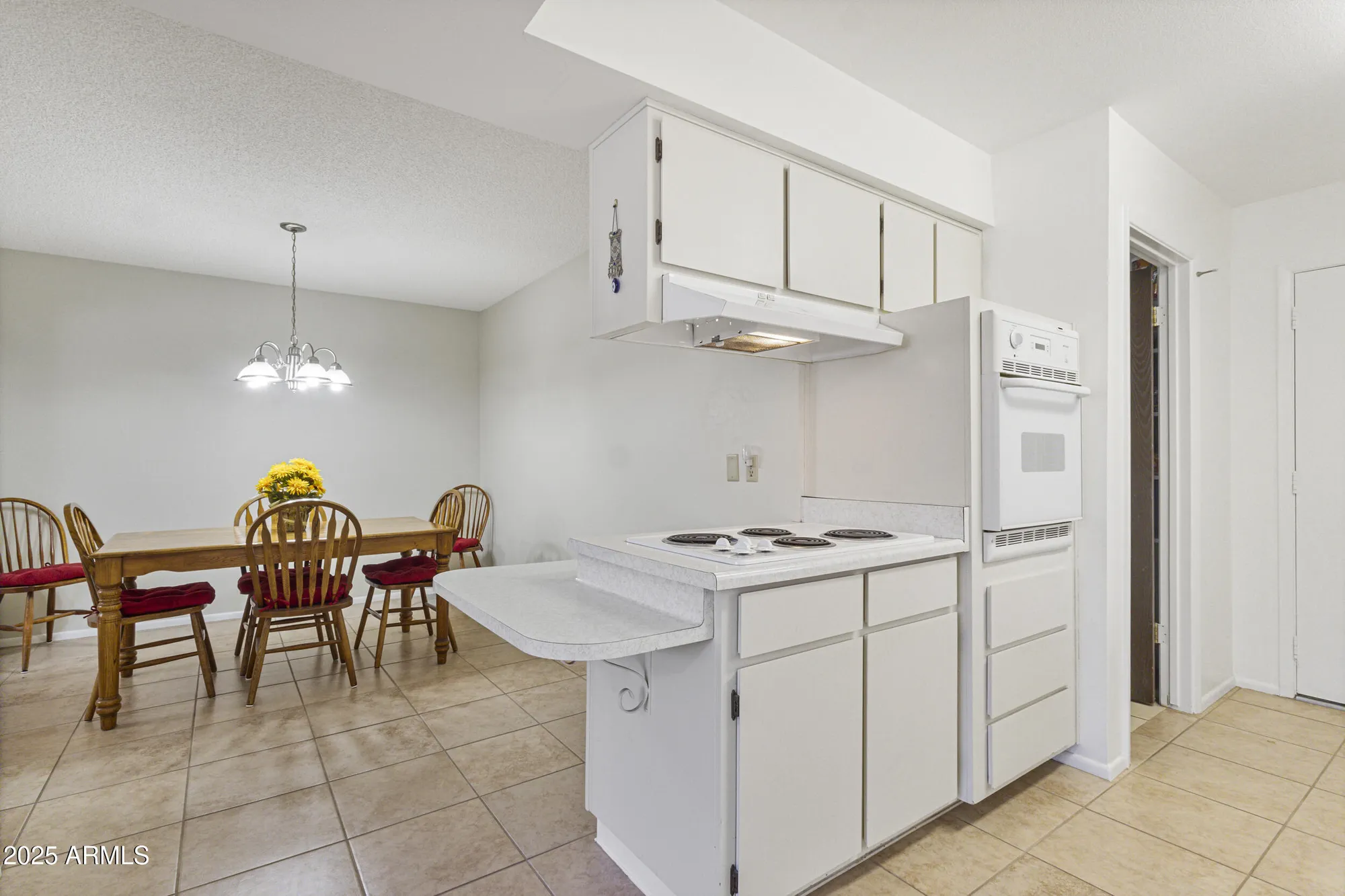 Property Slideshow image 12 of 34 | 5142 e edgewood cir, Mesa, AZ, 85206